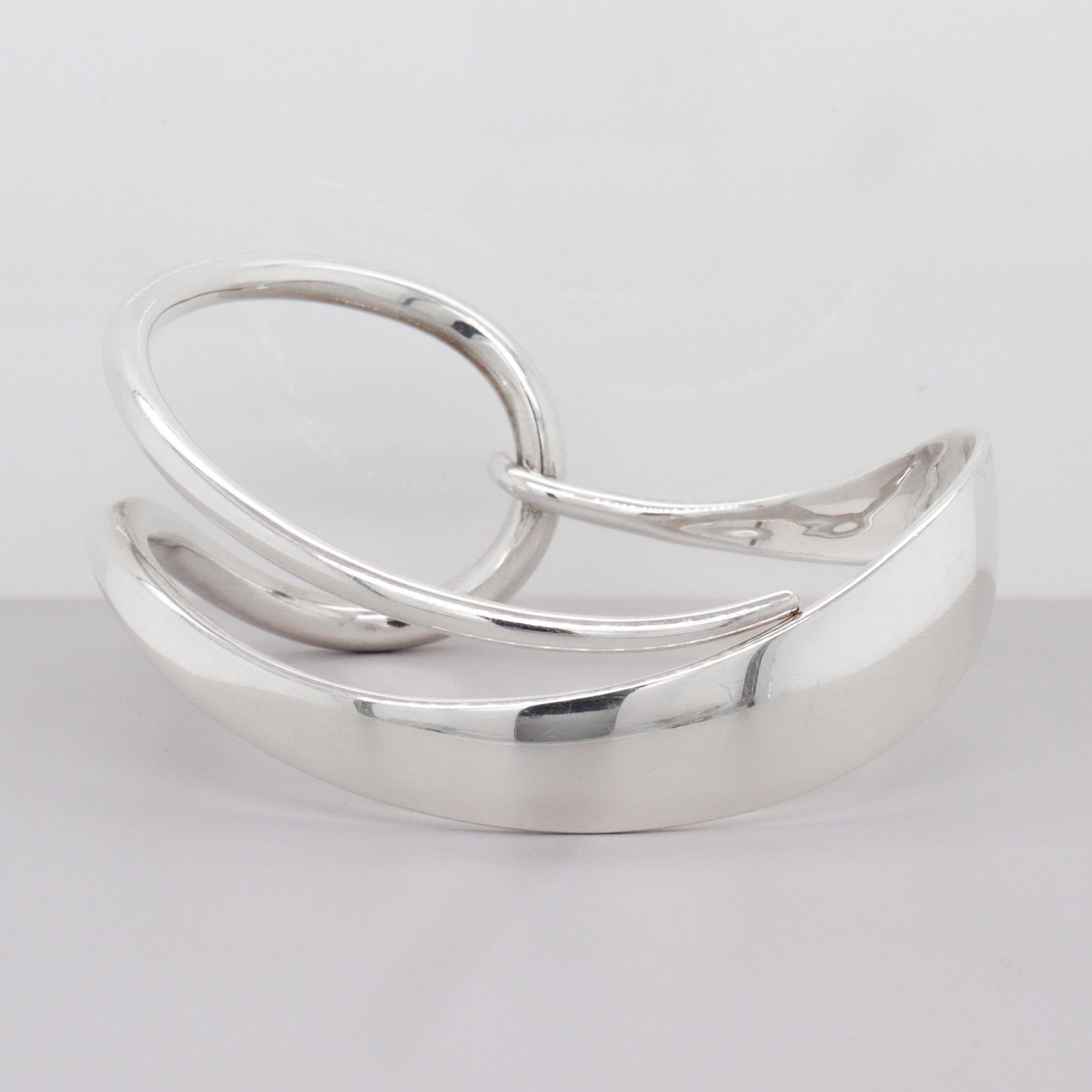 Bracciale firmato Hayner Modernist in argento sterling con bracciale ondulato e traforato in vendita 4