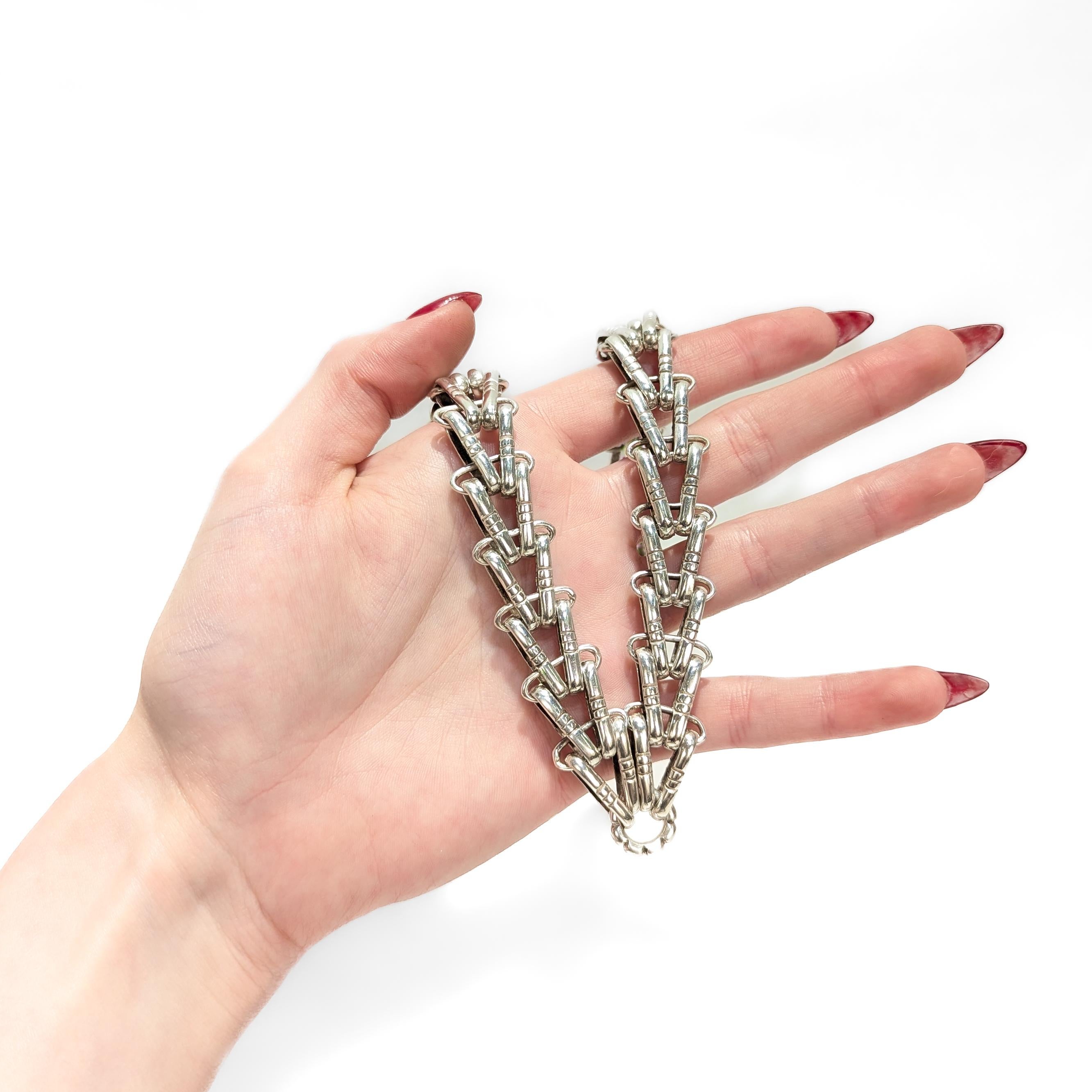 Signed Hector Aguilar Mexican Sterling Silver Bicycle Chain Link Choker Necklace In Good Condition For Sale In Philadelphia, PA