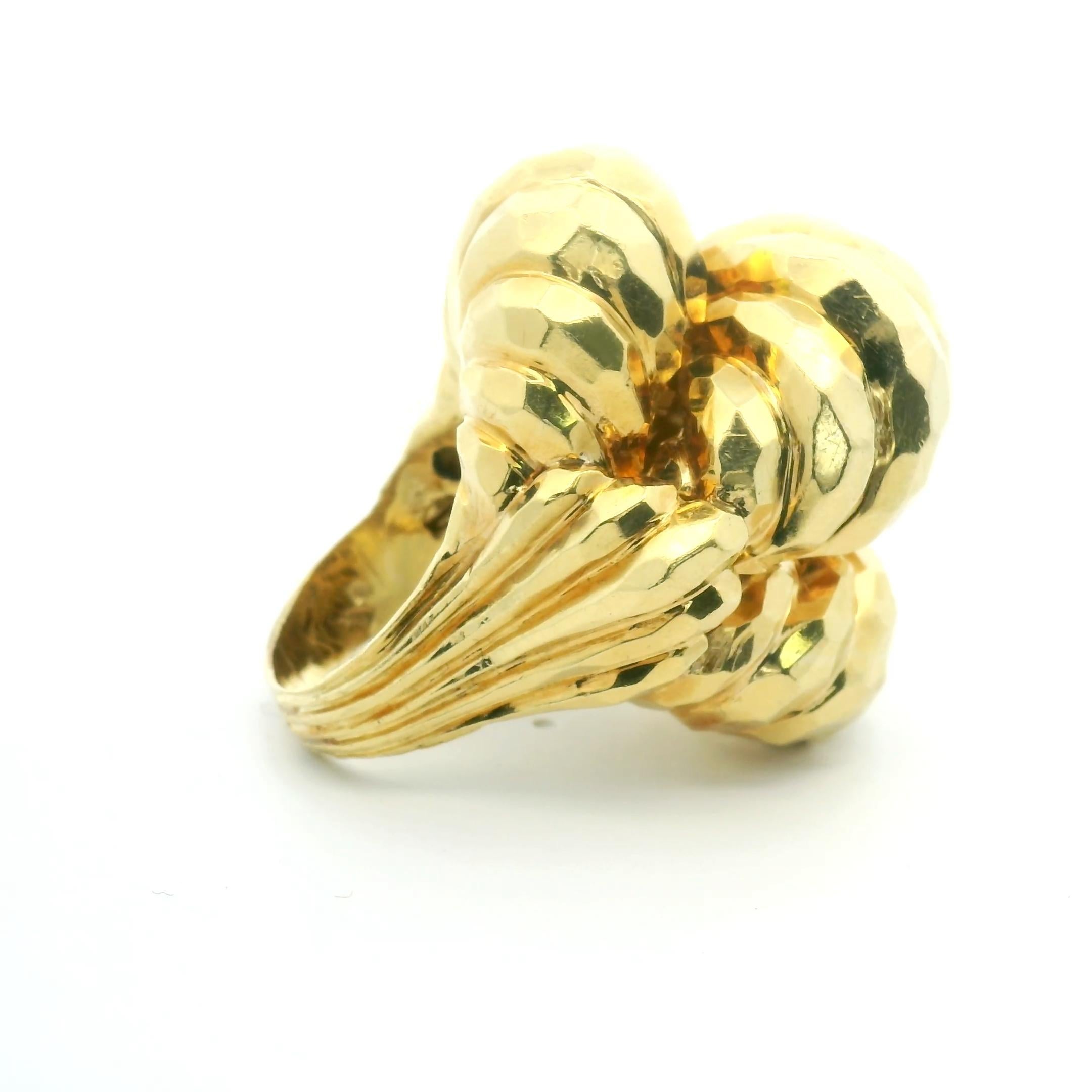 Signed Henry Dunay Very Large Heavy 18k Gold Hammered Textured Statement Ring For Sale 2