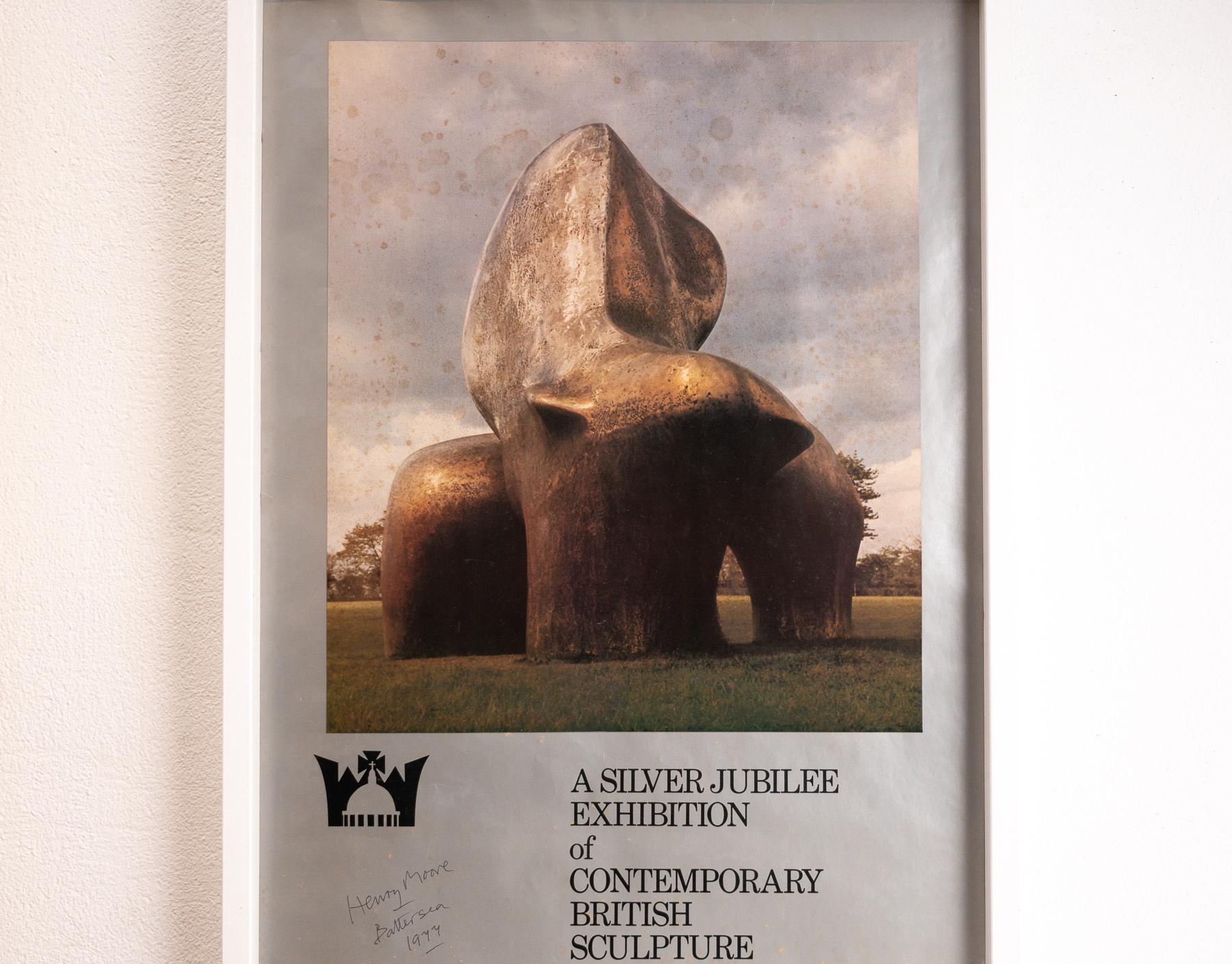 Signed Henry Moore Poster for Silver Jubilee Exhibition of Sculpture 1977 In Good Condition For Sale In Henley-on Thames, Oxfordshire