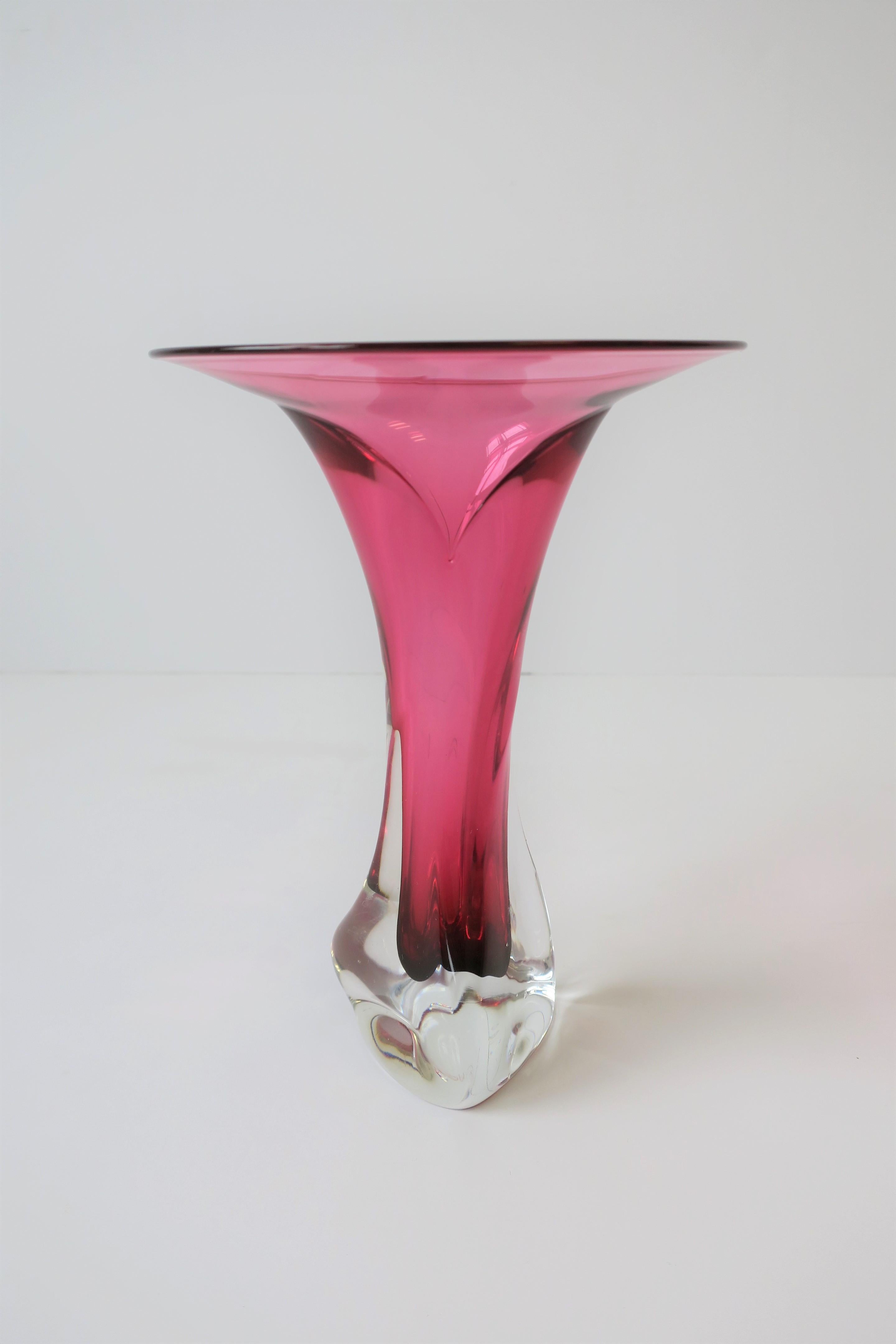A very beautiful signed vibrant hot pink and clear art glass vase, circa 1990s. Signature and year on bottom as show in images #15 and 16. Vase measures: 5.5