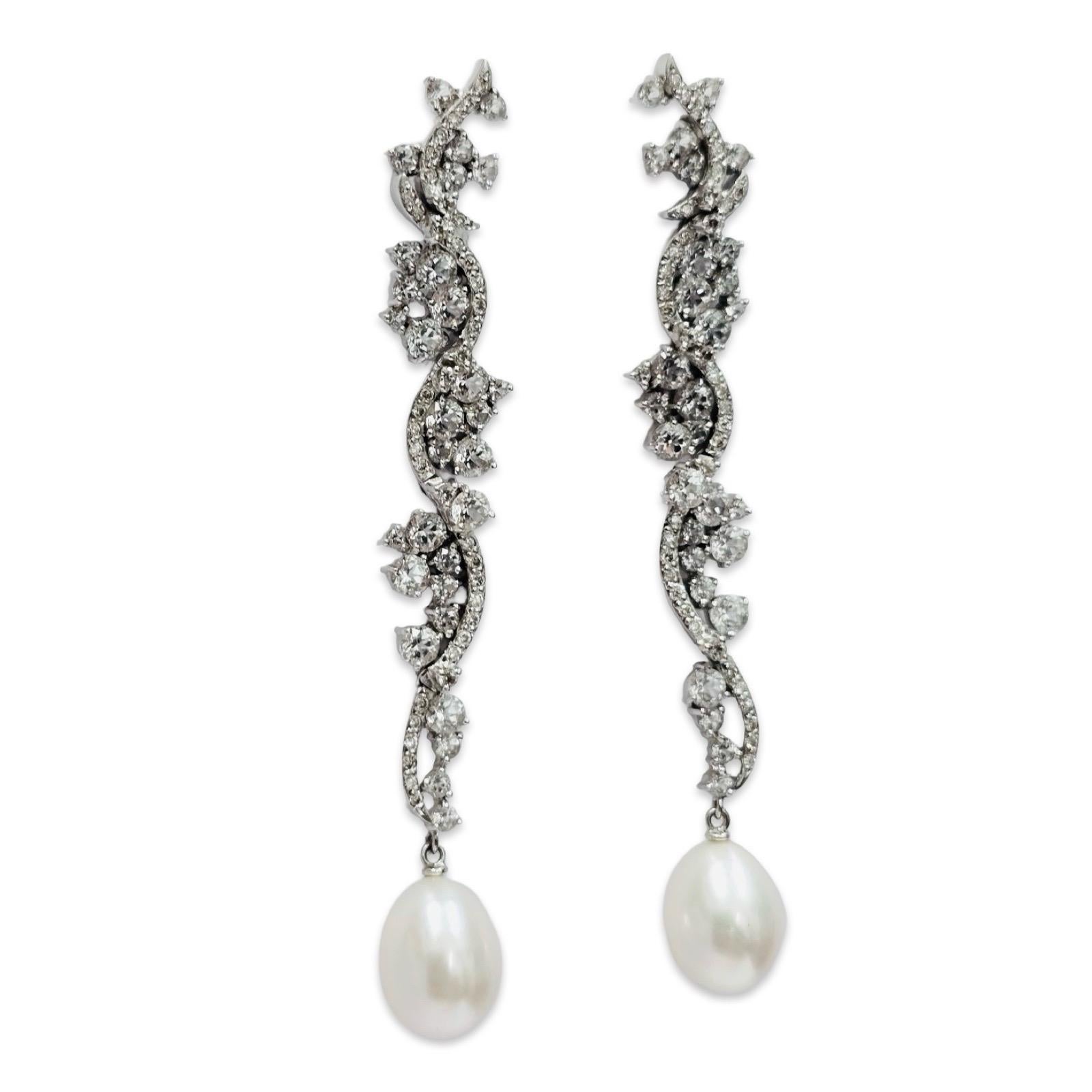 ART OF PEARLS - Pendants d'oreilles Art Déco en diamants et perles 18K en vente 5