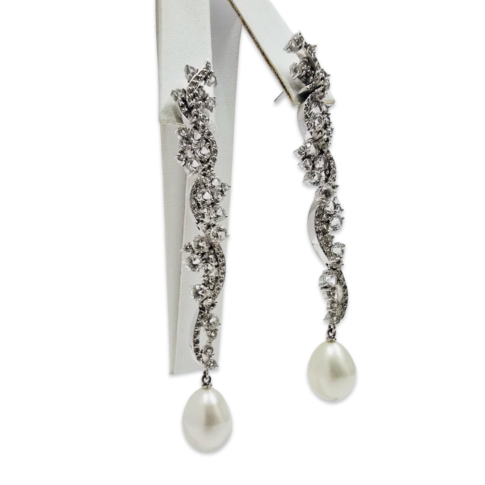 ART OF PEARLS - Pendants d'oreilles Art Déco en diamants et perles 18K en vente 7