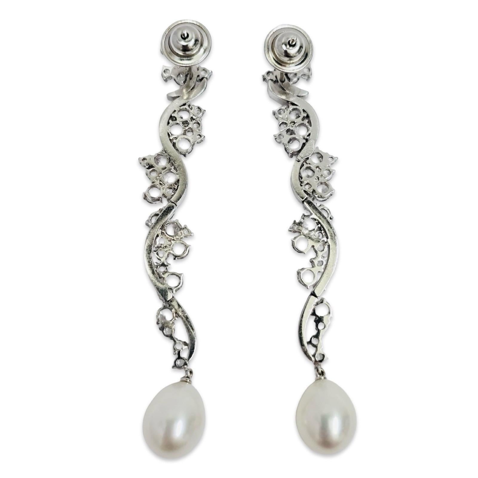 ART OF PEARLS - Pendants d'oreilles Art Déco en diamants et perles 18K Pour femmes en vente
