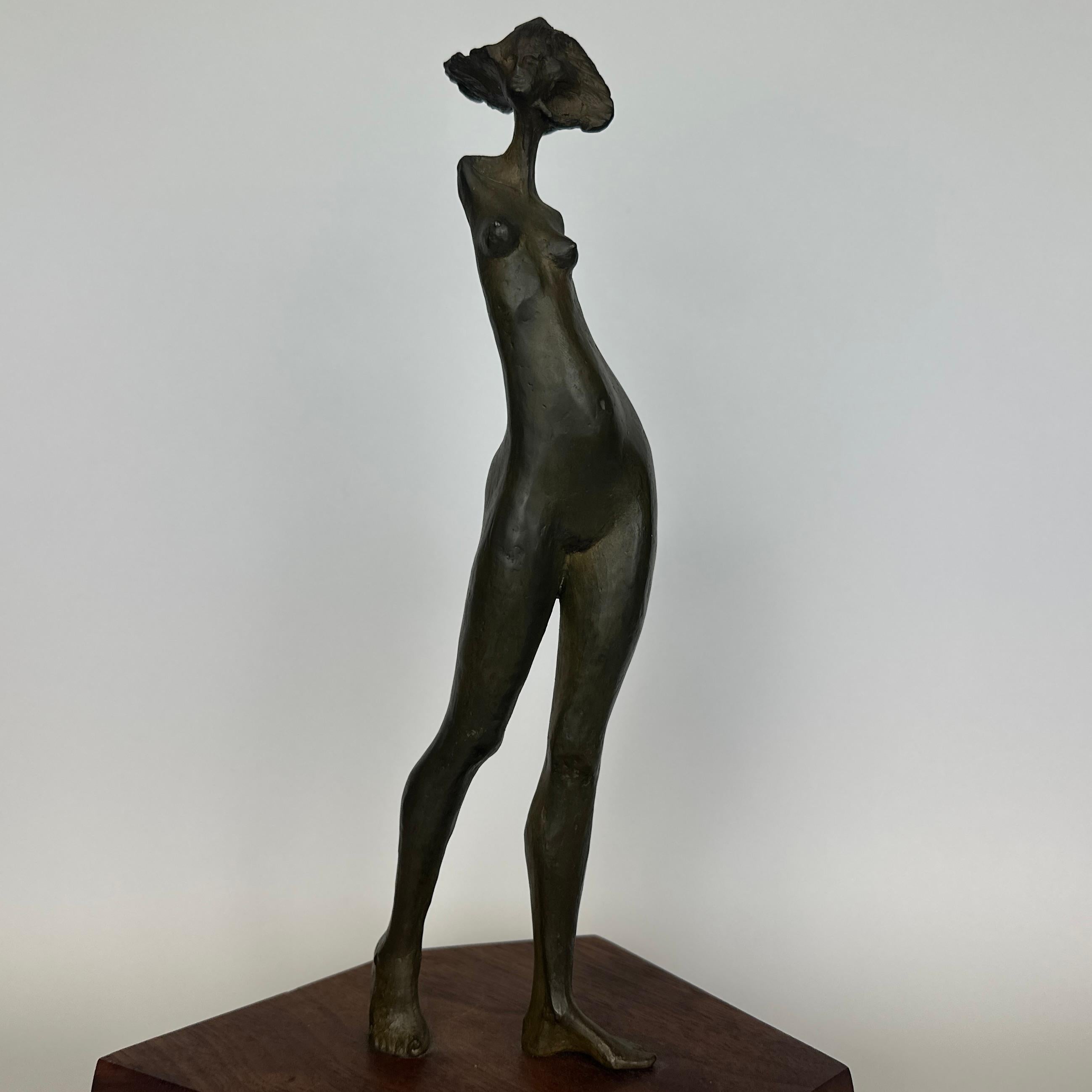 Bronzo Scultura in bronzo firmata Immi Storrs, nudo femminile modernista, su base di noce in vendita