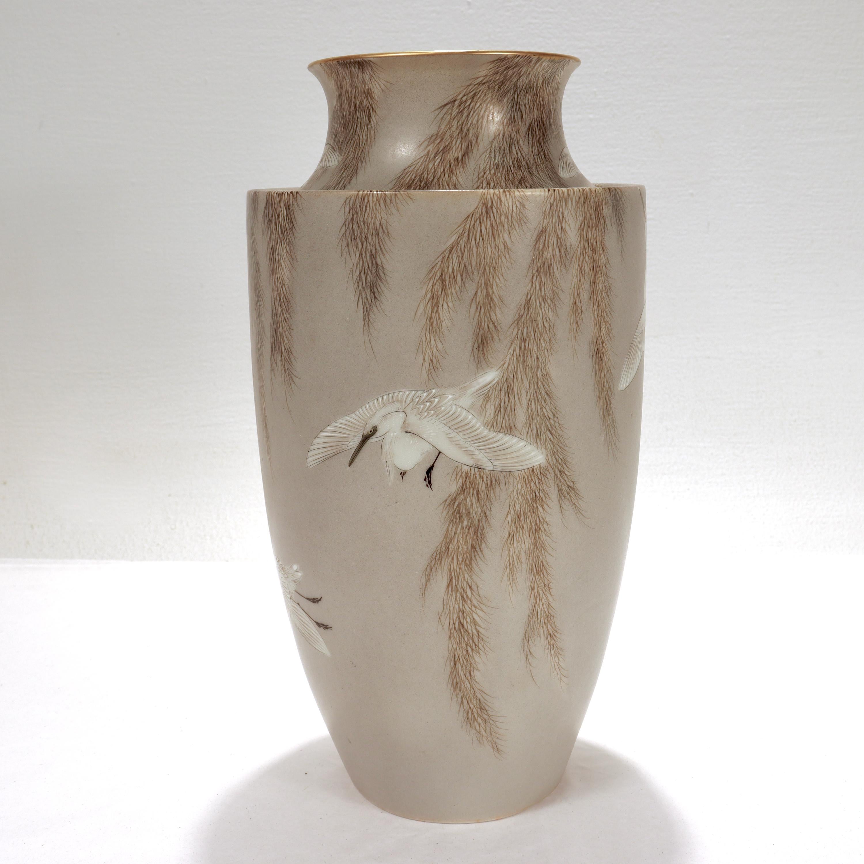Signed Imura Hikojiro Meiji/Taisho Period Japanese Porcelain Egrets Studio Vase  In Good Condition In Philadelphia, PA