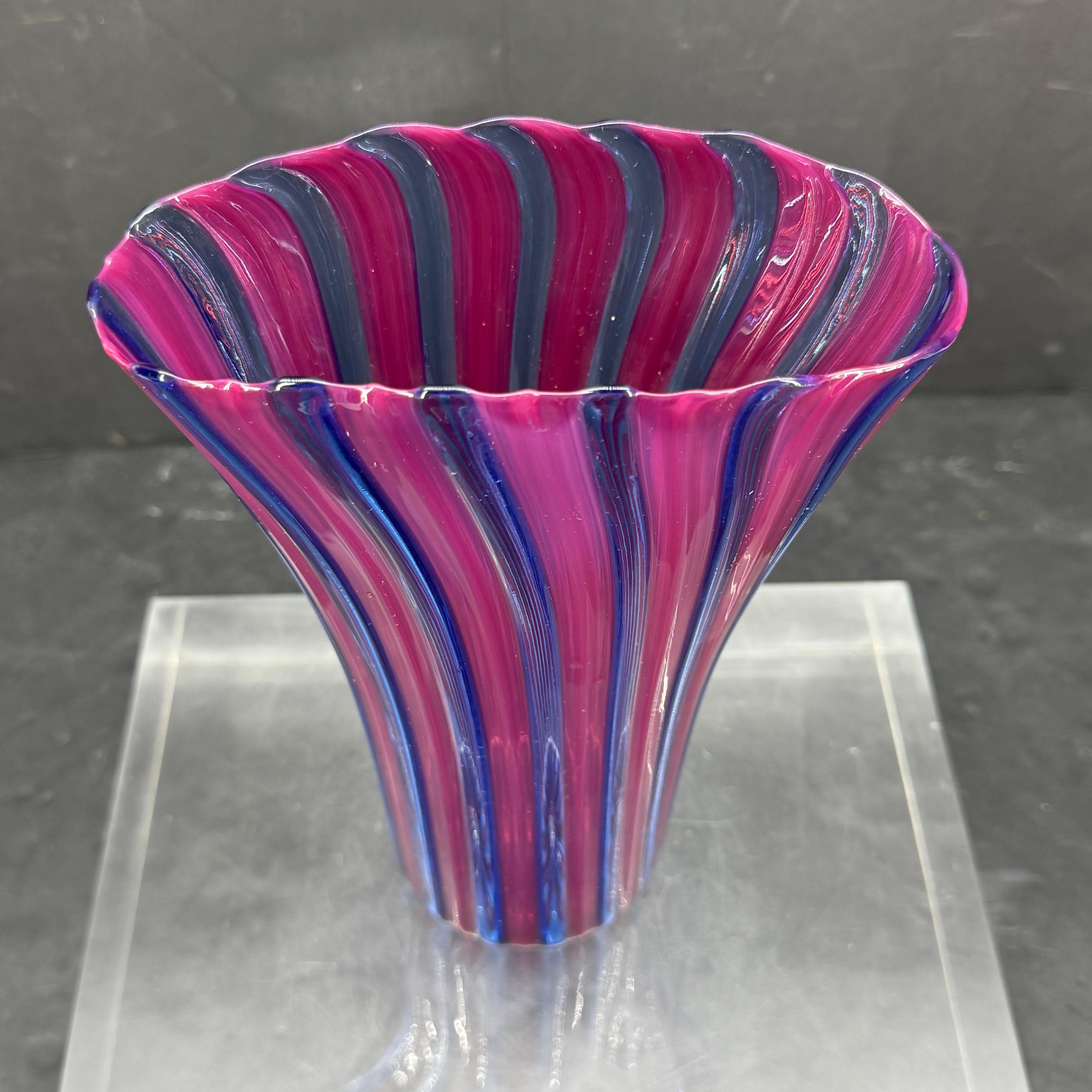 Hand-Crafted Signed Italian Murano Art Glass Vase, Mid-Century Modern For Sale