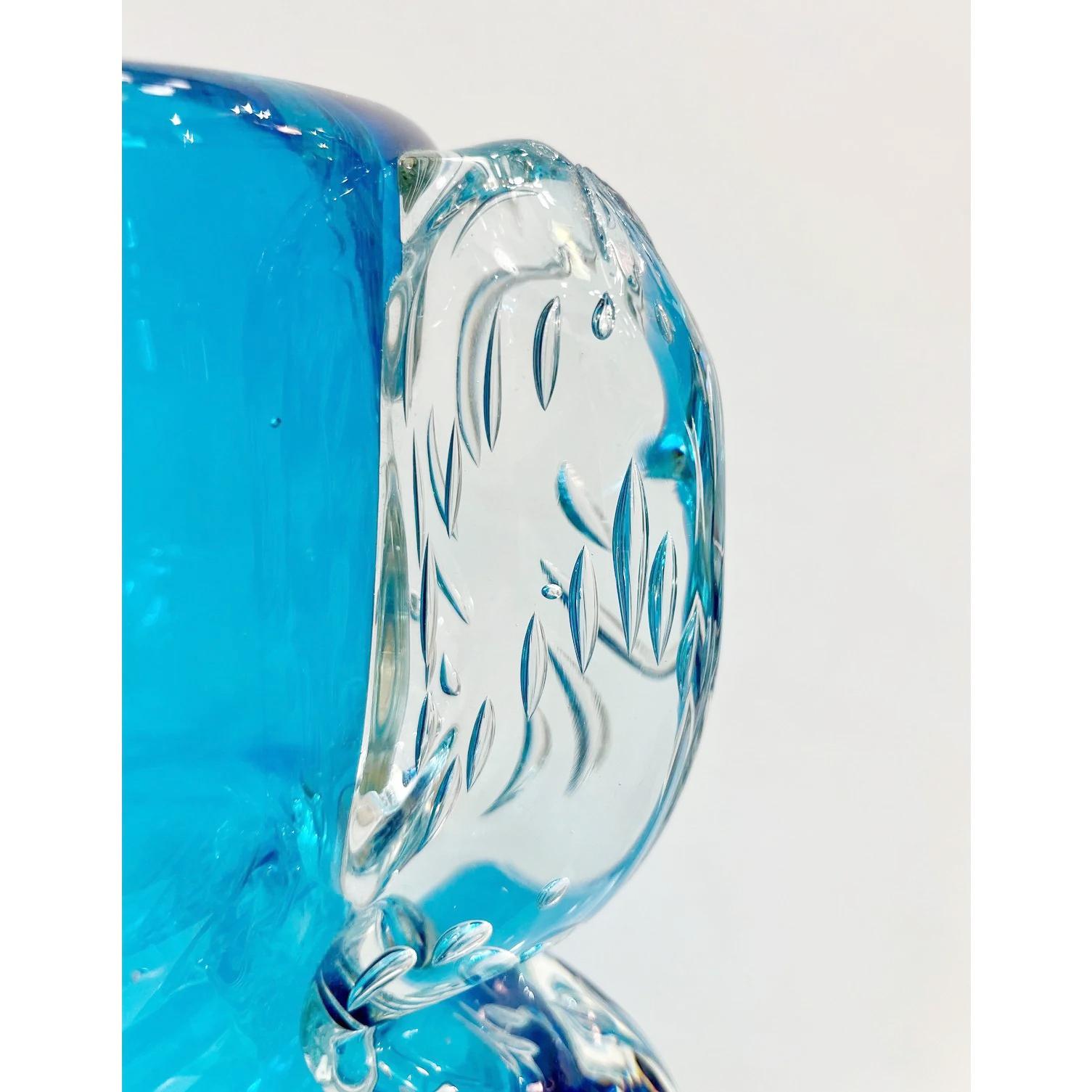 Signed Italian Vase in Sky Blue Murano Glass In Excellent Condition For Sale In New York, NY