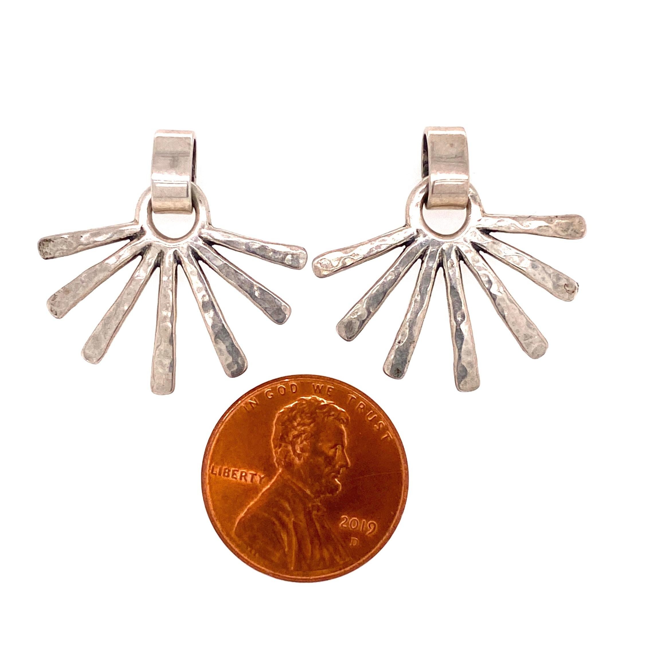  James Avery Signed Designer 6 Finger Fan 925 Sterling Silver Earrings 1.01