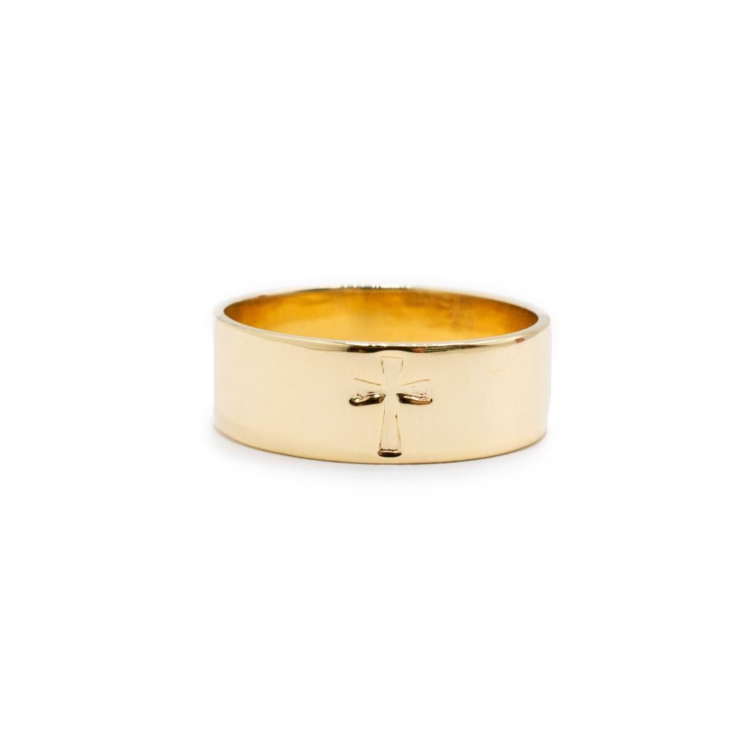 Gender: Men's

Metal Type: 14K Yellow Gold

Size: 11

Shank Width: 7.7mm

Weight: 7.44 Grams
14K yellow gold  solitaire band with a flat shank. Engraved with 