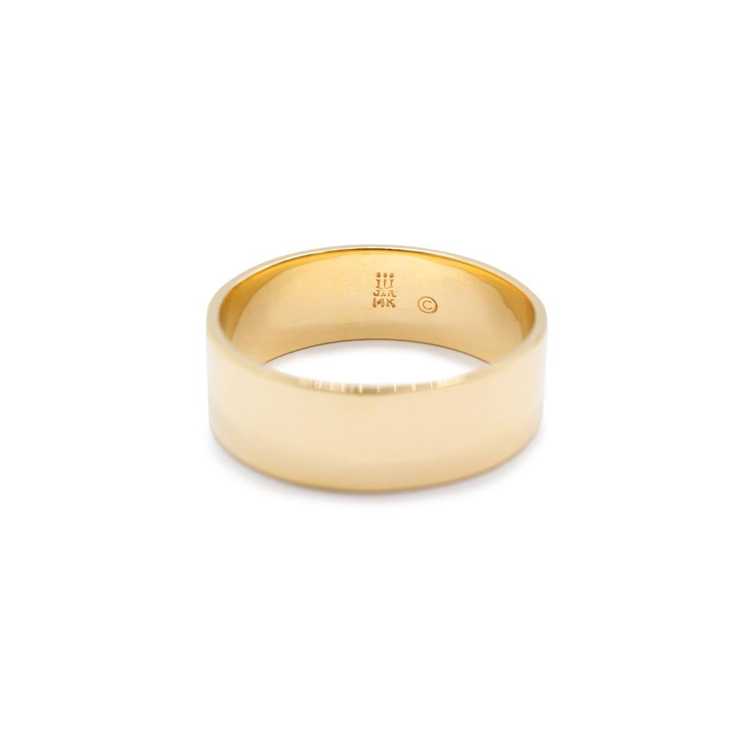 James Avery Men's 14K Yellow Gold Cross Ring Gold Band In Excellent Condition For Sale In Houston, TX