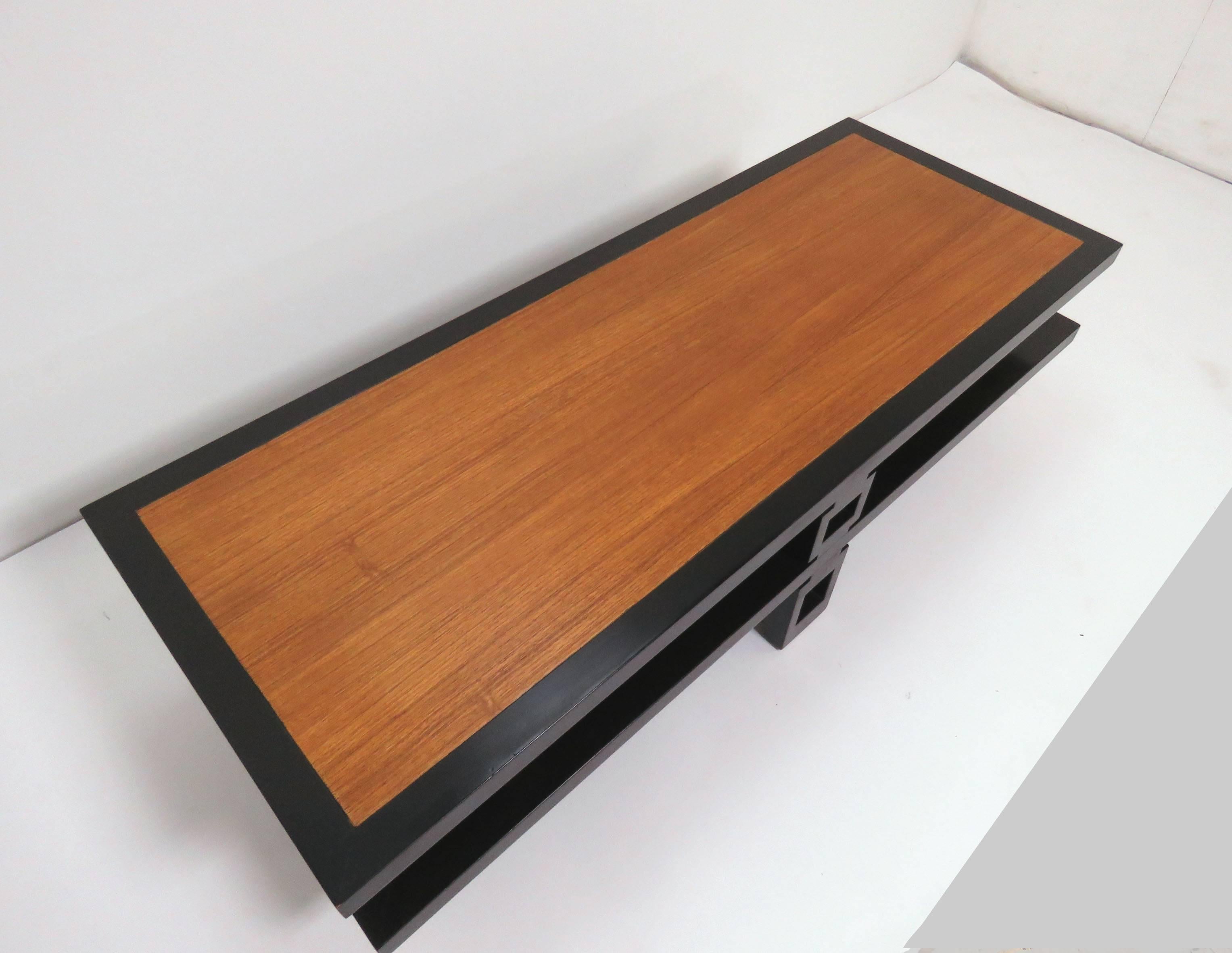 Lacquered Signed James Mont Asian Style Two-Tone Coffee Table, circa 1940s