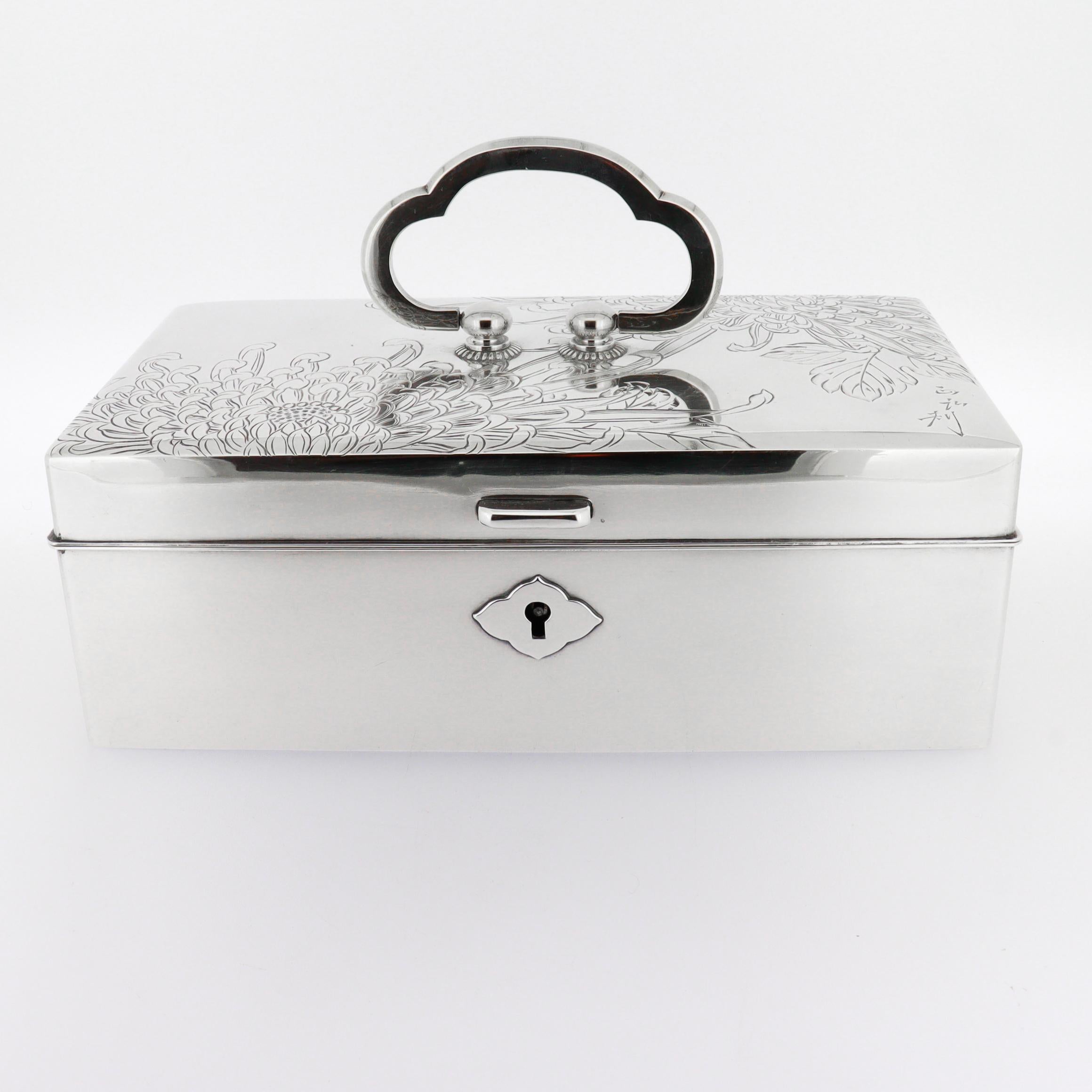 Signed Japanese 950 Sterling Silver Handled Jewelry Box with Chrysanthemums For Sale 1