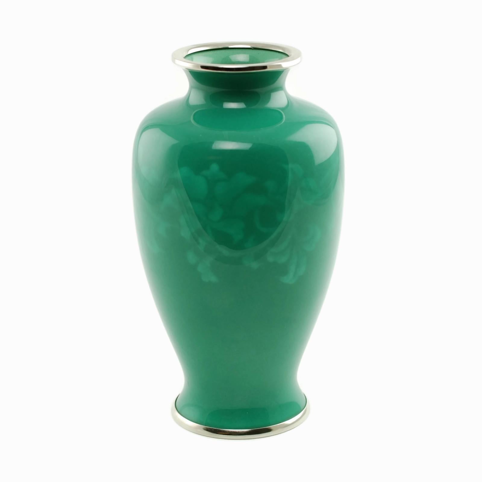 green jade vase