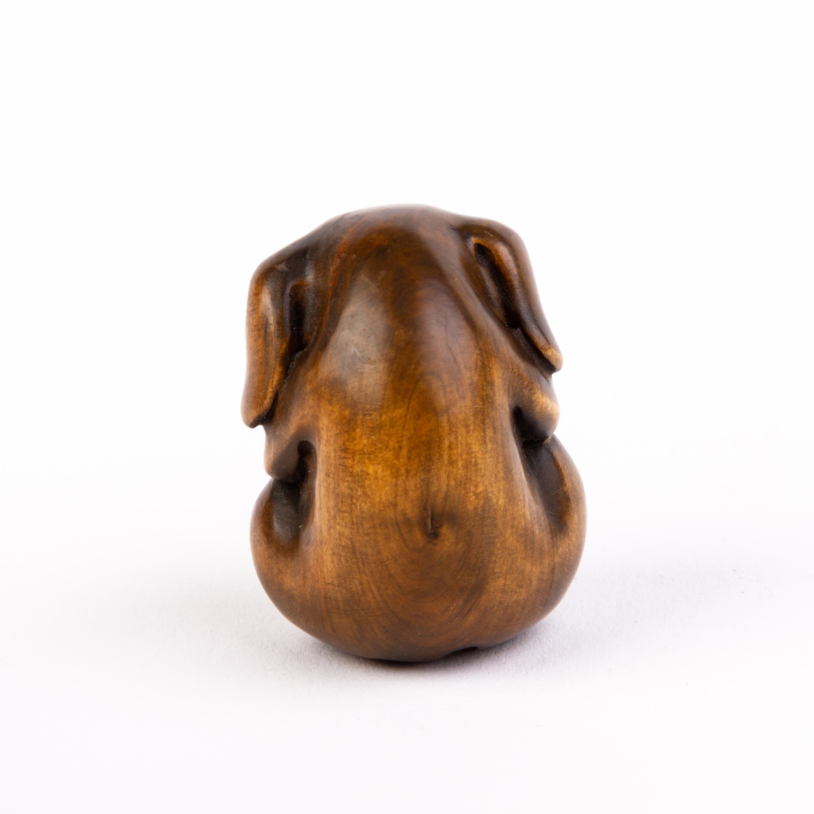 Signed Japanese Boxwood Netsuke Inro of Puppy Dog  In Good Condition For Sale In Nottingham, GB