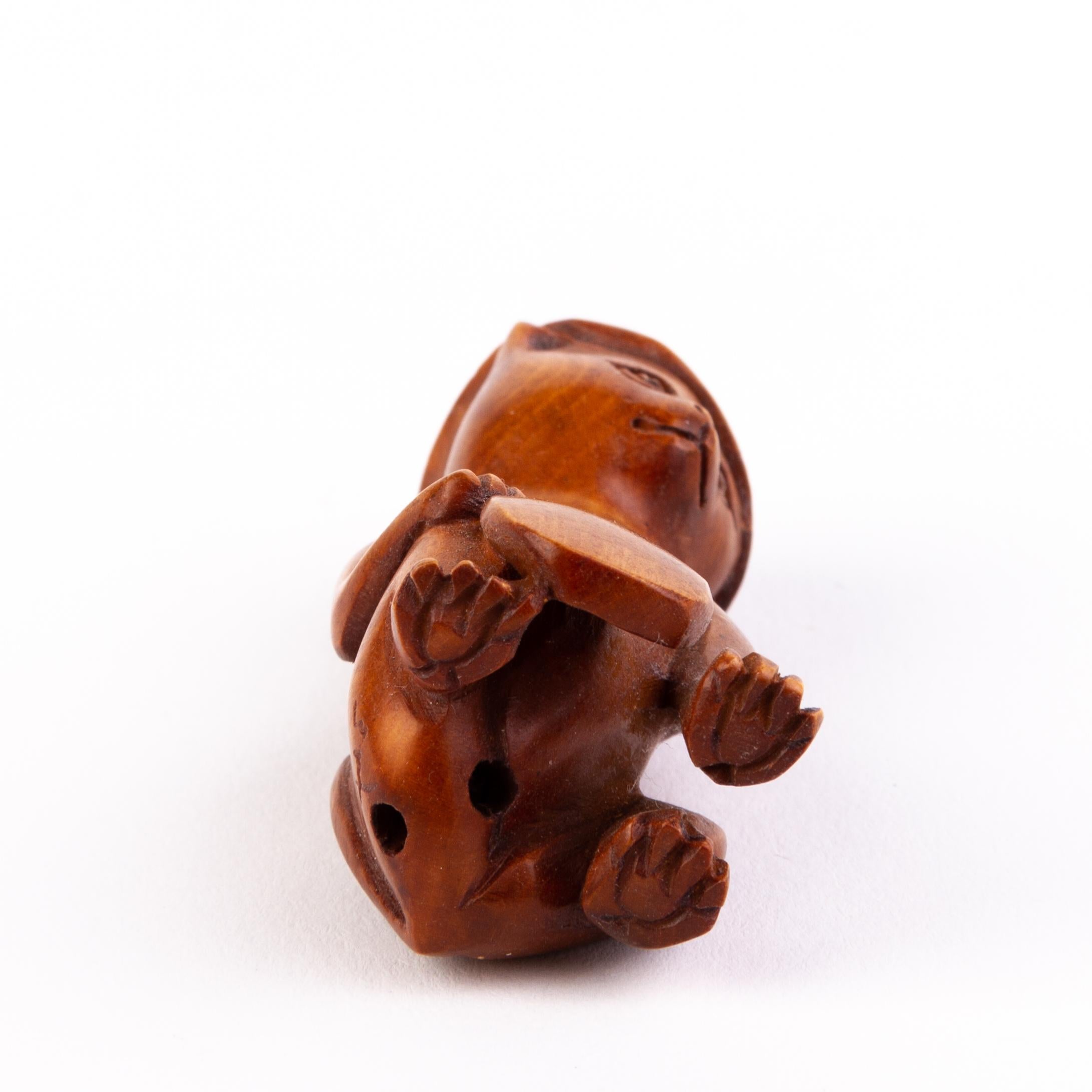 Signed Japanese Carved Boxwood Netsuke of a Cat with Hat For Sale 1