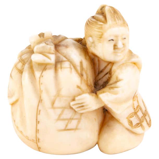 Signed Japanese Carved Netsuke Inro For Sale at 1stDibs