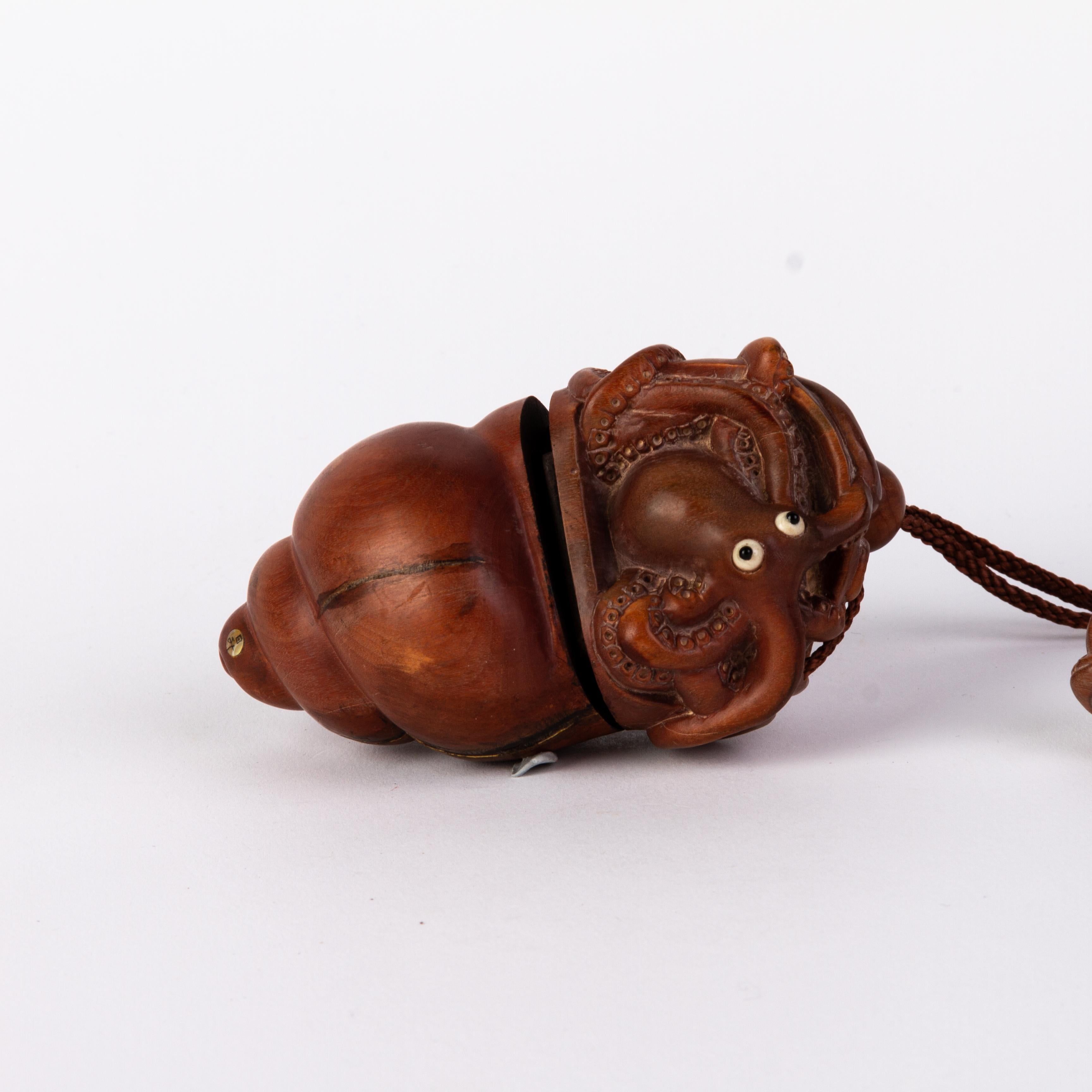 Signed Japanese Carved Wood Octopus Inro Ojime Netsuke For Sale 3