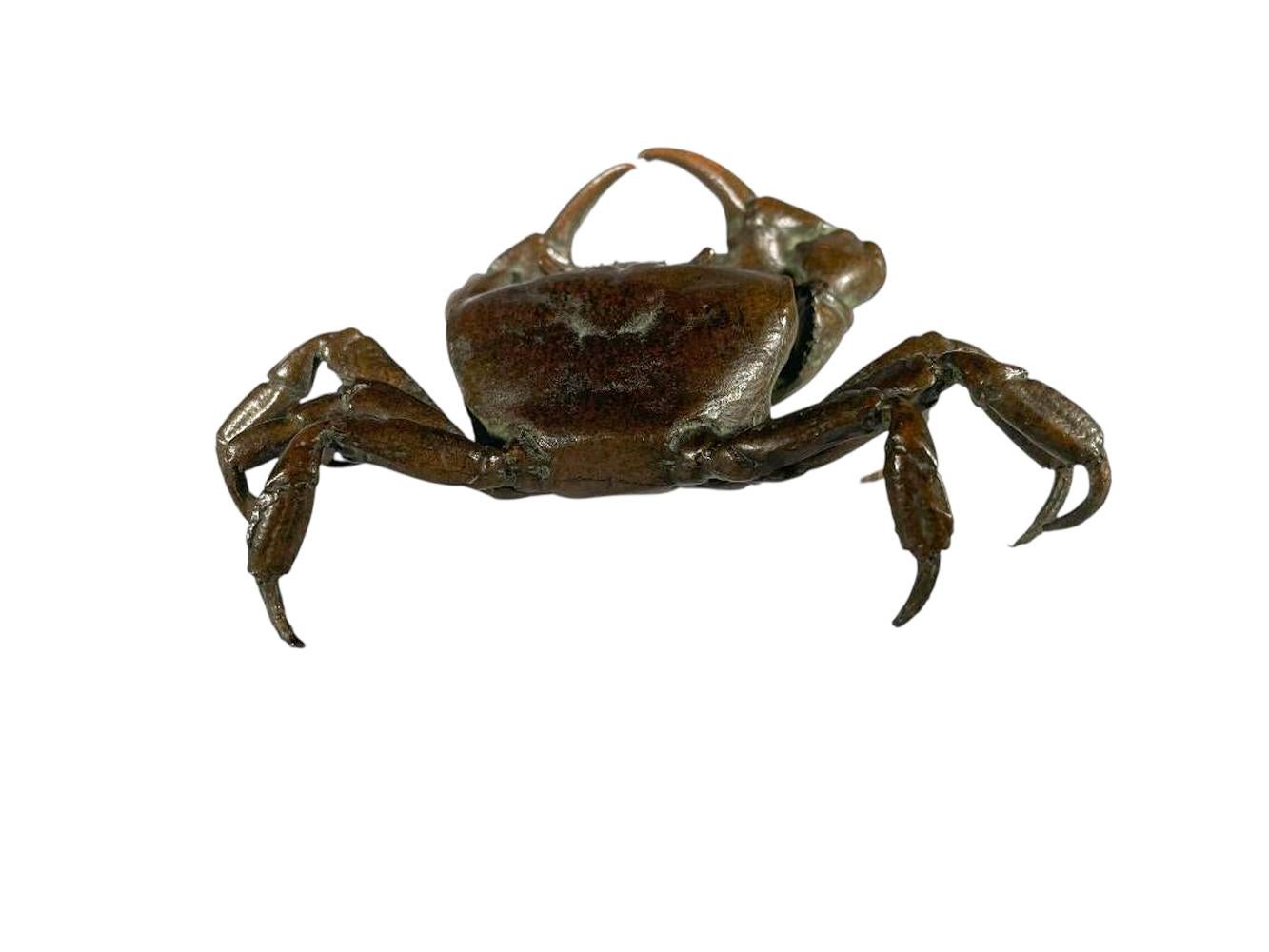 Signed Japanese Meiji Period Bronze Crab (E) Okimono For Sale 1
