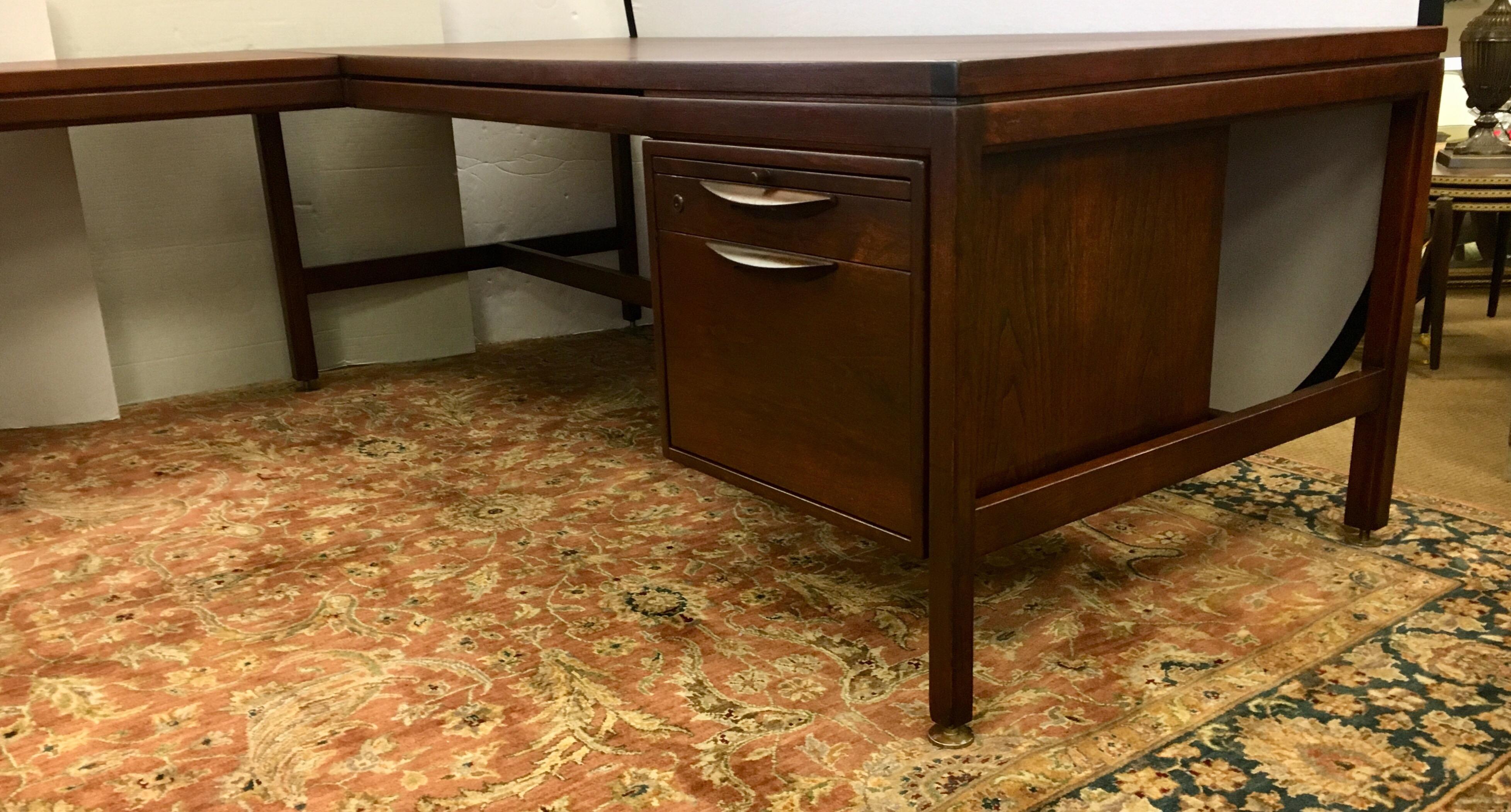 American Signed Jens Risom Mid-Century Modern Large Walnut Executive Desk