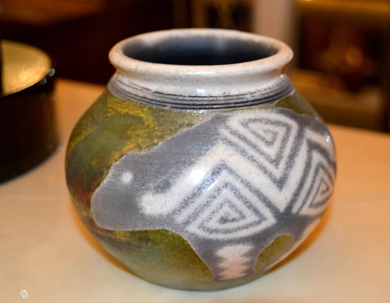 Signed Jeremy Diller Glaze Raku Pottery Gray White Gold Ceramic Bowl