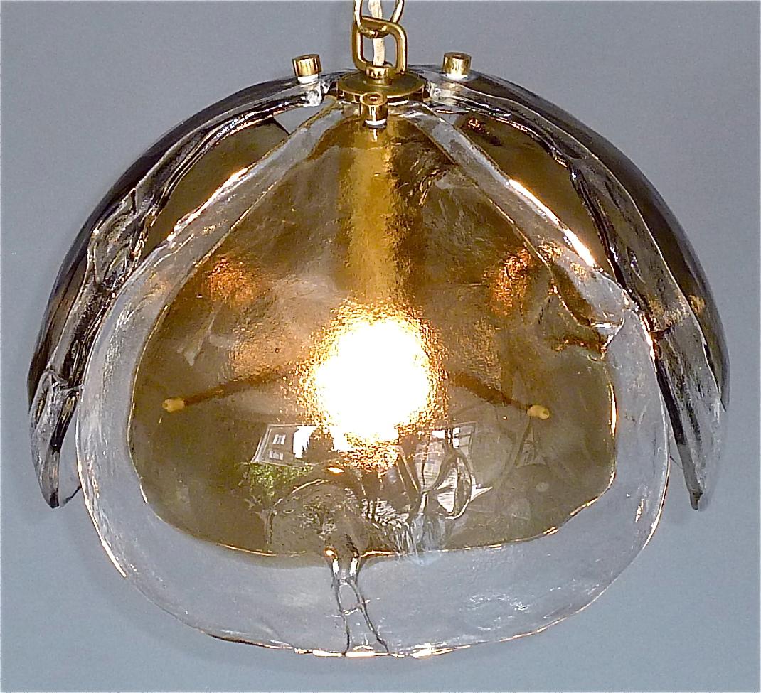 Signed Kaiser Pendant Lamp Kalmar Mazzega Style Murano Ice Glass Dome Brass 1960 For Sale 3