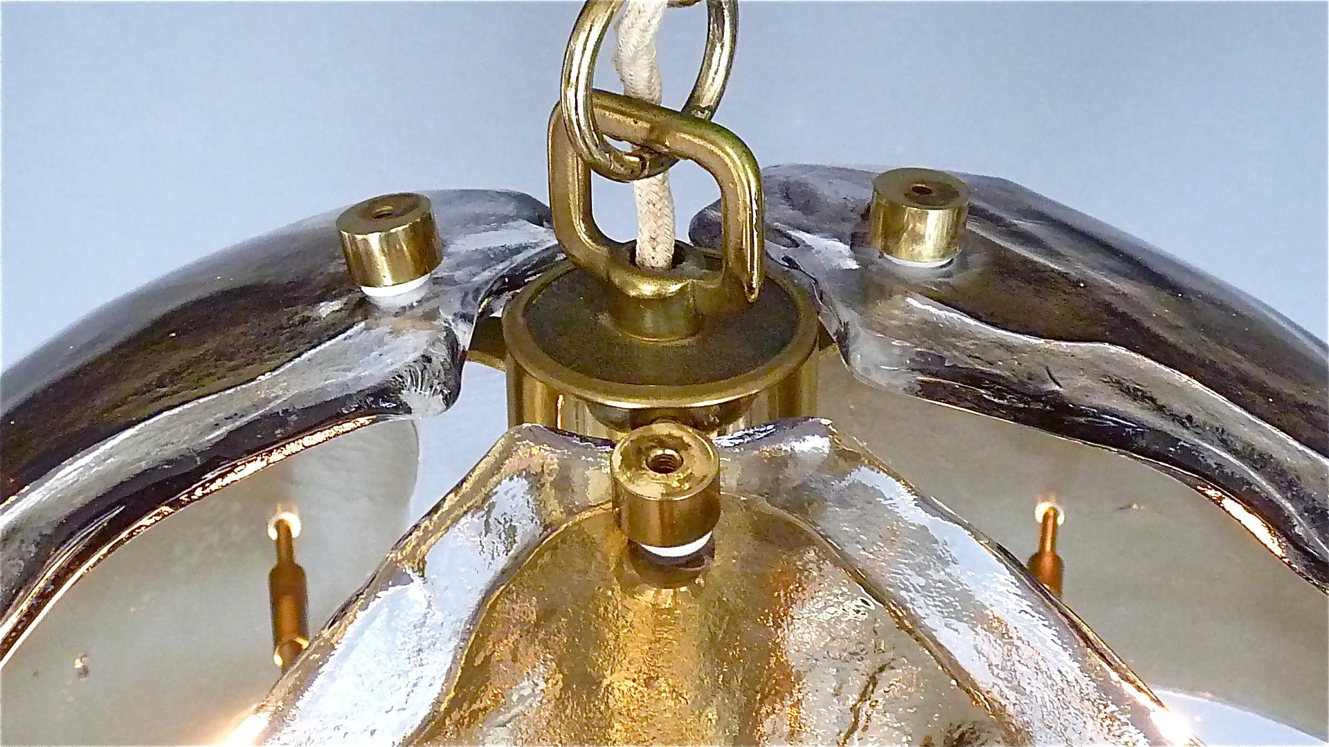 Signed Kaiser Pendant Lamp Kalmar Mazzega Style Murano Ice Glass Dome Brass 1960 For Sale 5