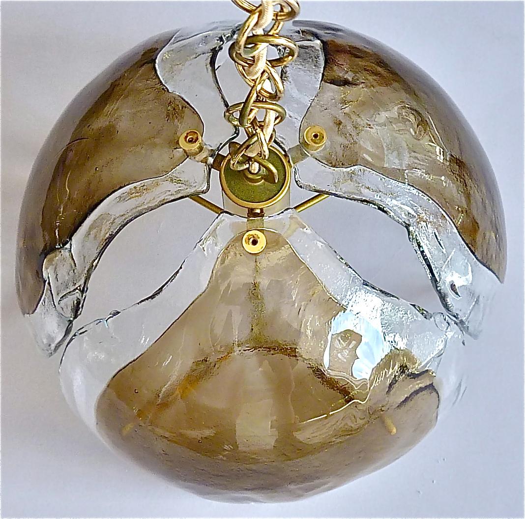 Signed Kaiser Pendant Lamp Kalmar Mazzega Style Murano Ice Glass Dome Brass 1960 For Sale 7