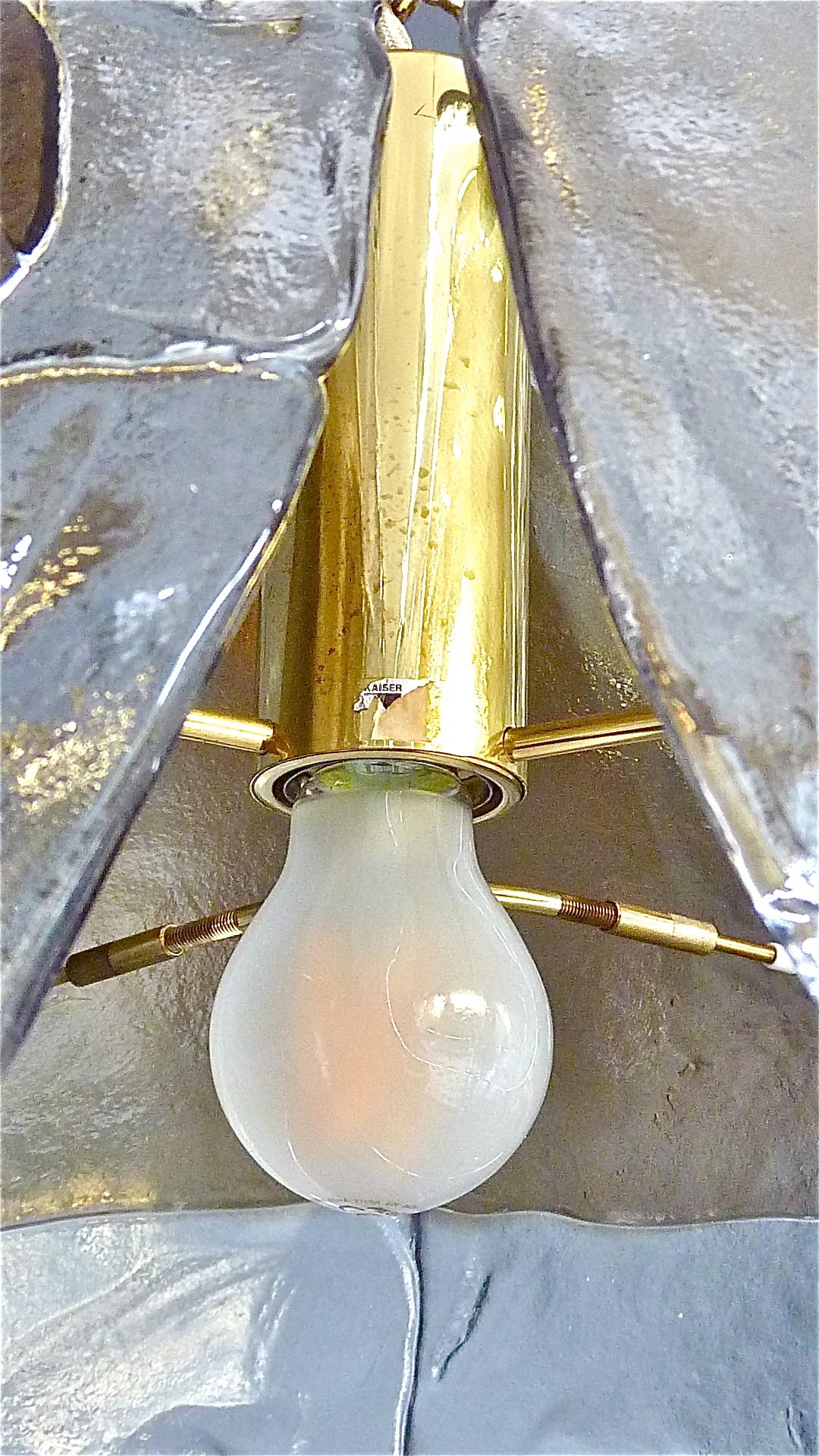 Signiert Kaiser Pendelleuchte Kalmar Mazzega Stil Murano Eis Glas Dome Messing 1960 im Angebot 10