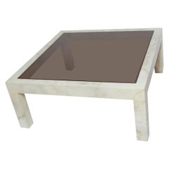 Table basse en peau de chèvre et verre fumé signée Karl Springer
