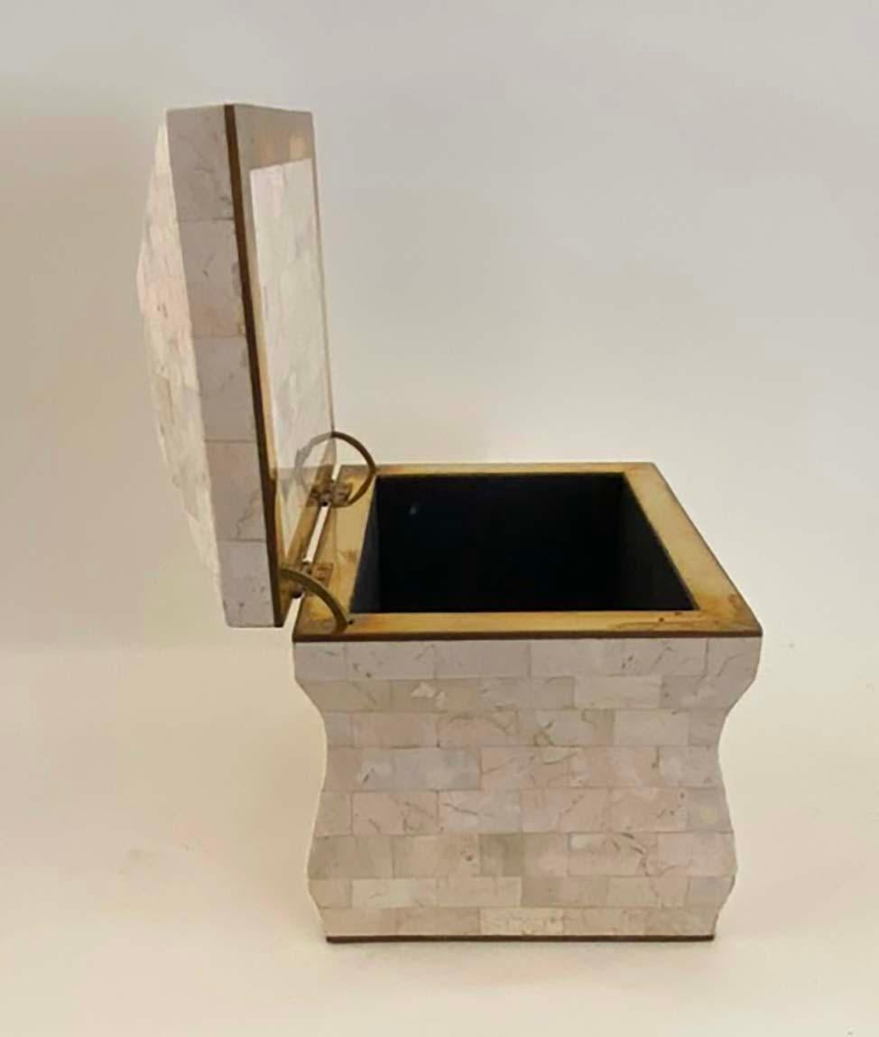 Caja de piedra teselada firmada por Karl Springer con interior de piel de zapa en venta 4