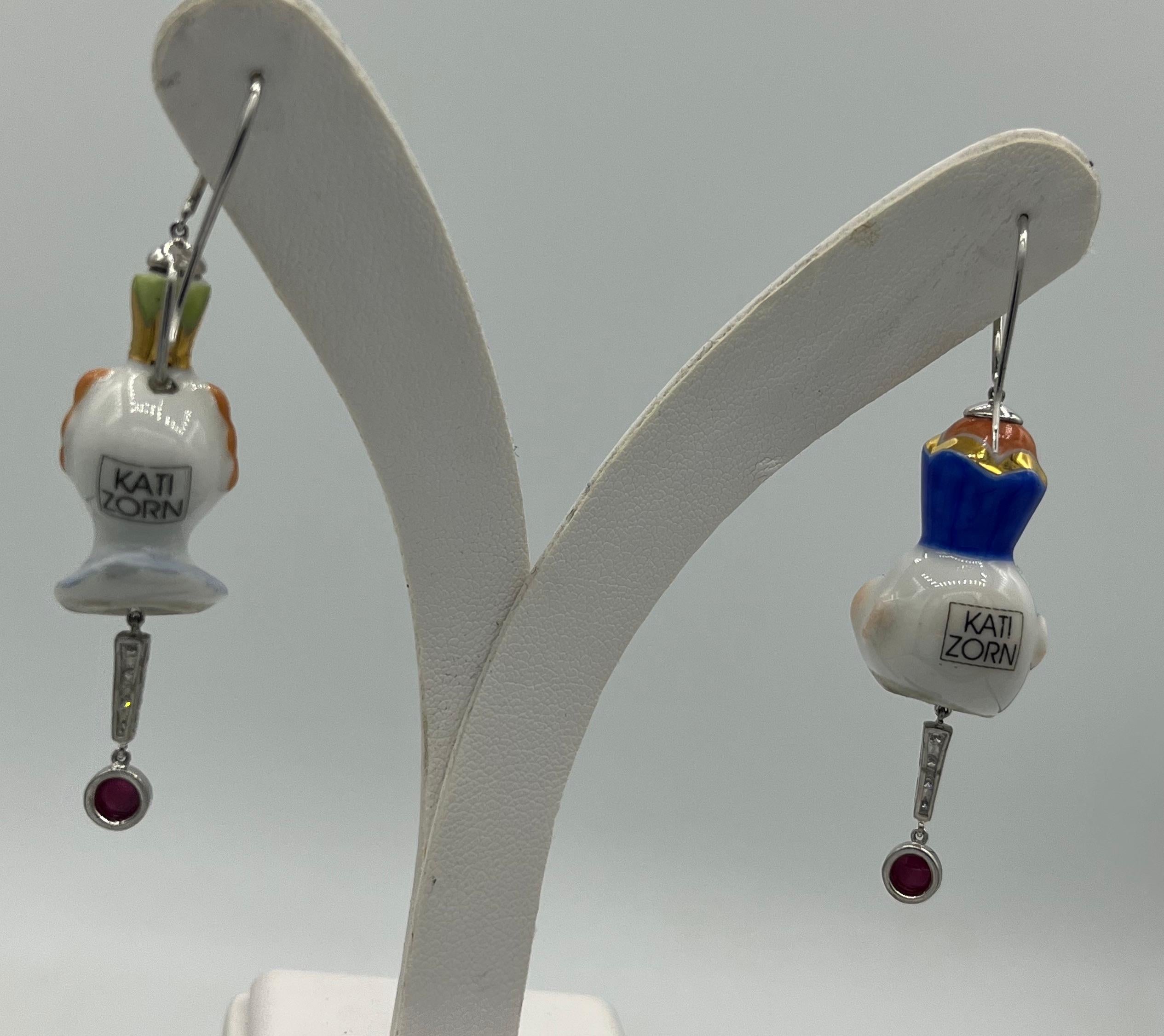 Boucles d'oreilles en or 18 carats avec diamants et rubis signées Kati Zorn Porzellan  Unisexe en vente
