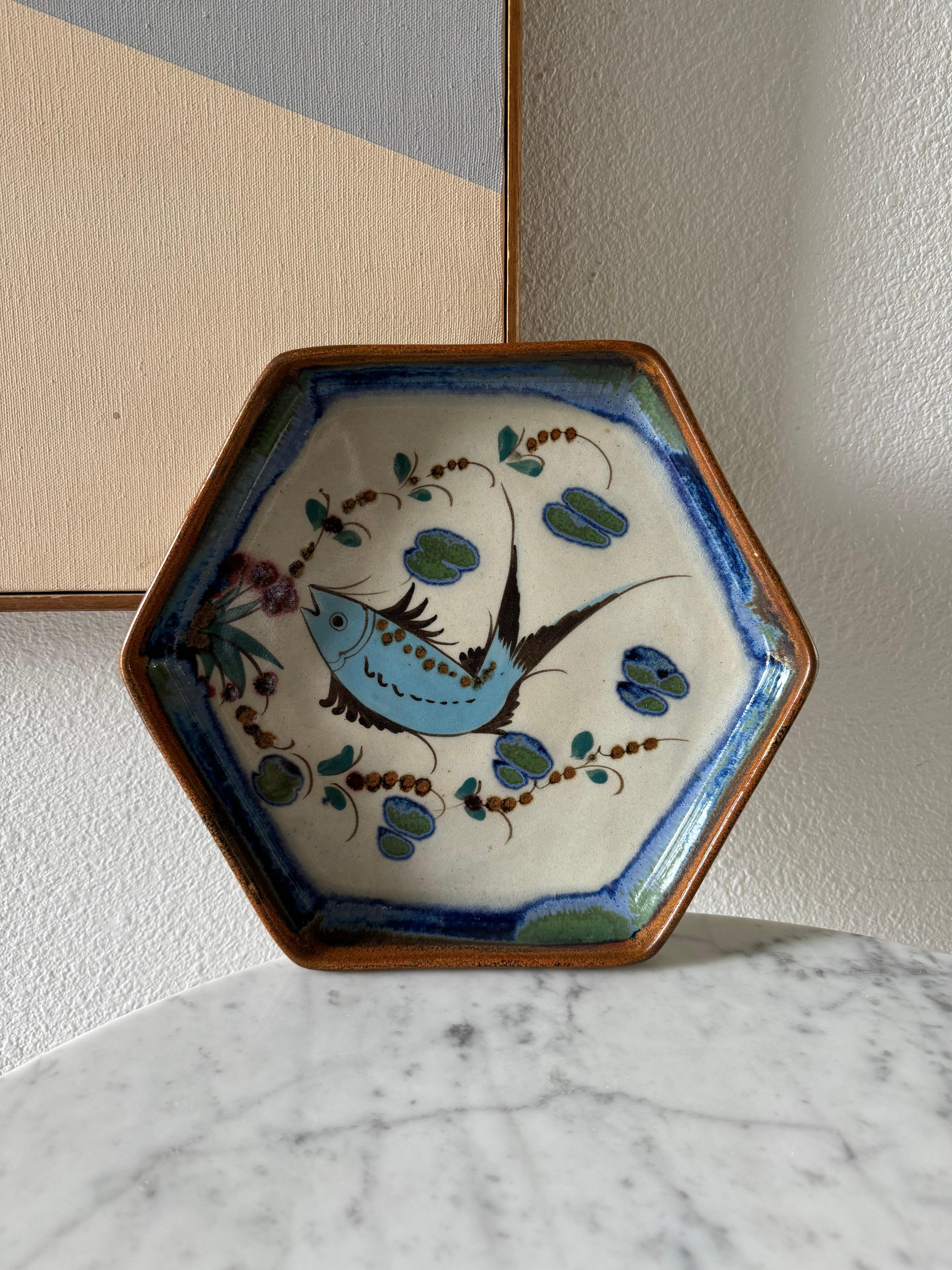 Signed Ken Edwards Hand Painted Stoneware Dish, Mexico 1970s  For Sale 2
