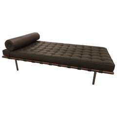 Signed Knoll Barcelona Rare Color Olive Brown Leather Daybed Mies van der Rohe