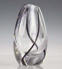 Vase en verre d'art signé Kosta Boda pour Vicke Lindstrand, datant d'environ 1960