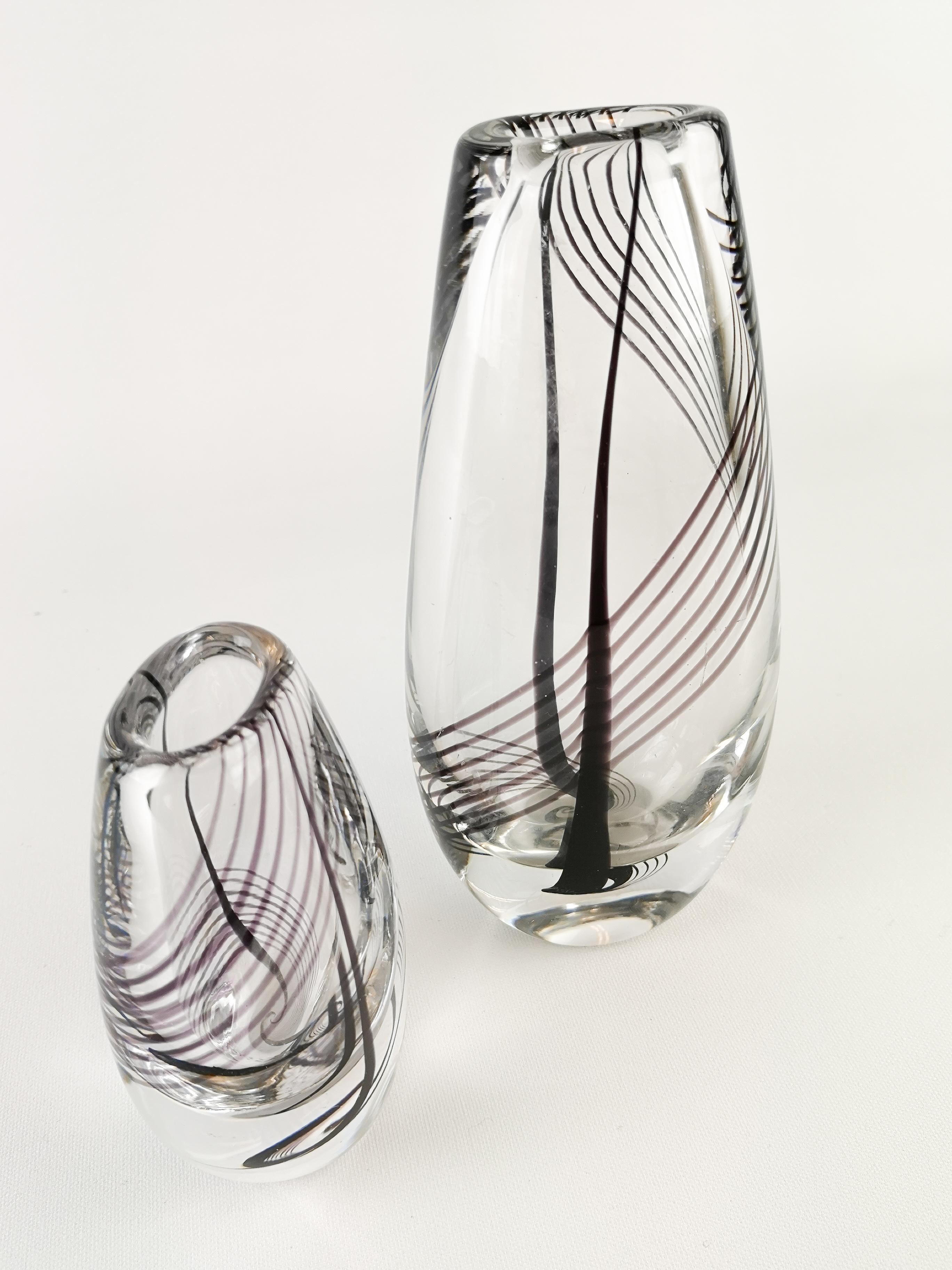 Vases en verre d'art signés Kosta Boda pour Vicke Lindstrand Excellent état à Hillringsberg, SE