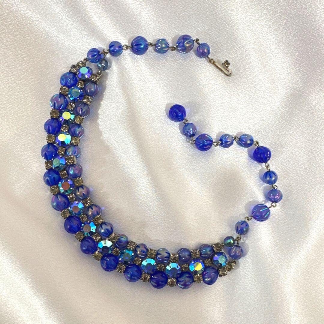 Signed Kramer Shimmery Blue Borealis Glass Vintage Necklace & Earrings Set In Excellent Condition For Sale In Jacksonville, FL