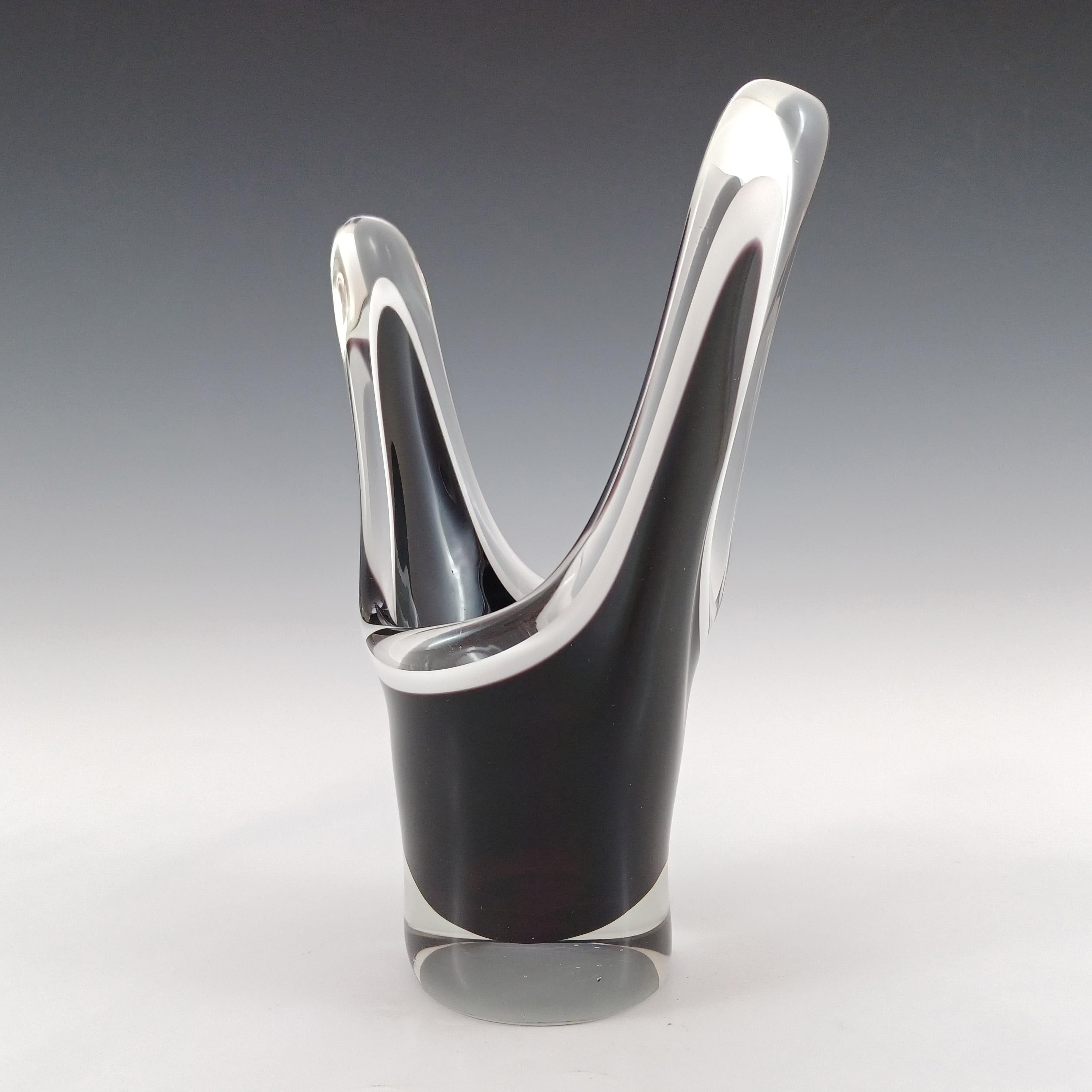 A stunning Scandinavian black & white cased glass sculpture vase. Made by Kumela of Finland in the 1960's, and designed by Sulo Grönberg, signed to base. The black glass is actually a very dark purple. Very similar in style to Paul Kedelv's