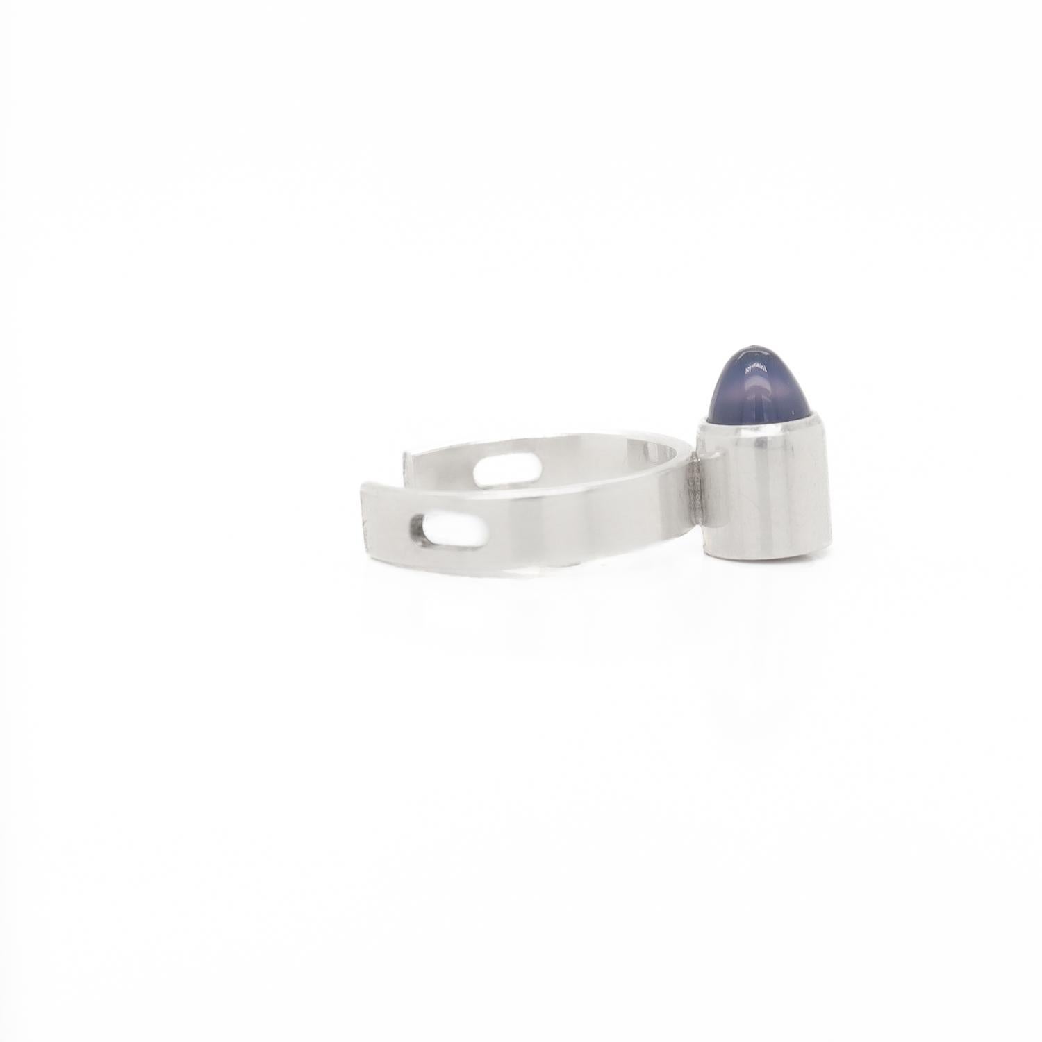 Signed Kupittan Kulta Finnish Modern Sterling Silver & Chalcedony Cabochon Ring For Sale 4