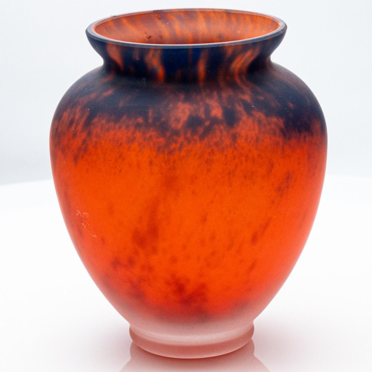 Vase en verre marbré émaillé, signé La Rochère et gravé à l'acide, 1920 en vente 1