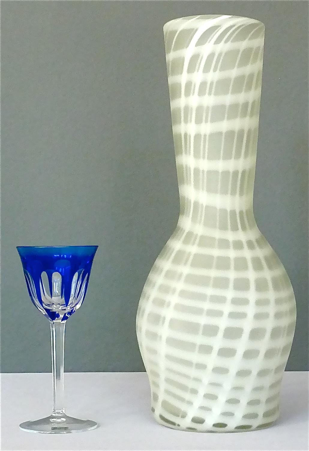 Signed Large Giuliano Tosi Art Glass Vase Satin White Stripes, Italy, 1970s For Sale 5