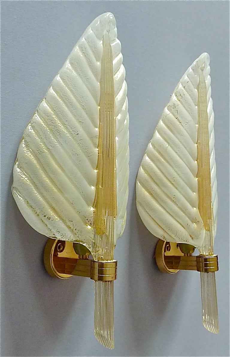 Signed Large Pair Barovier Leaf Sconces Gilt Brass Murano Glass Ivory White Gold For Sale 2