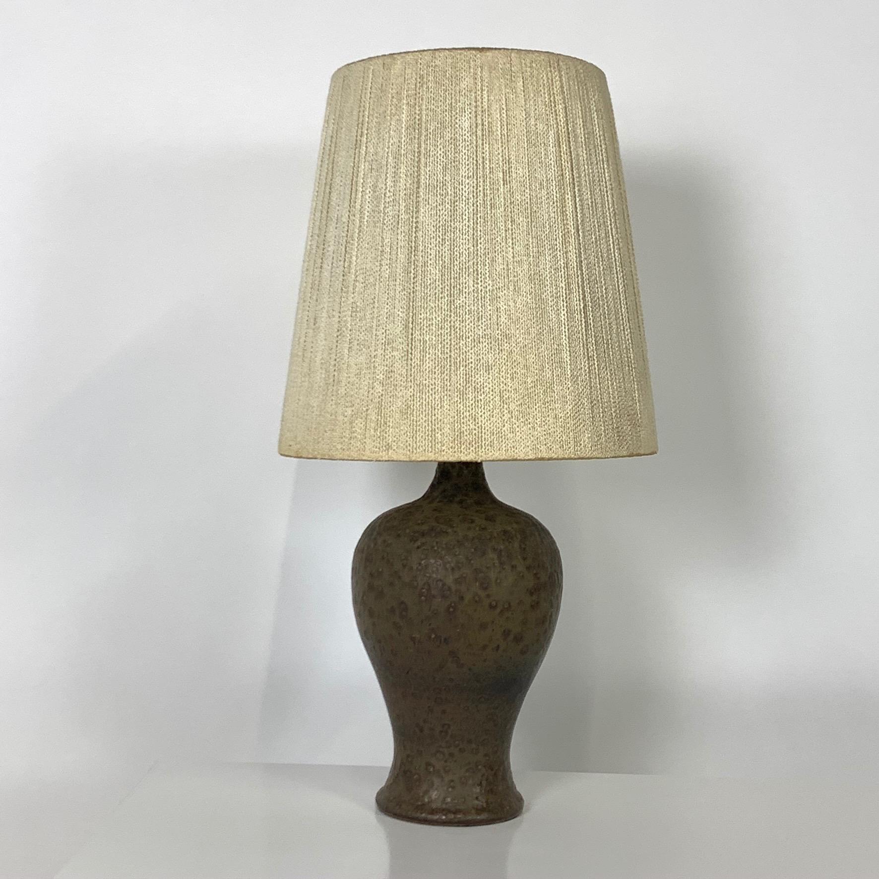 Mid-20th Century Signed Lee Rosen Design Technics Textured Glaze Ceramic Lamp w Original Shade For Sale