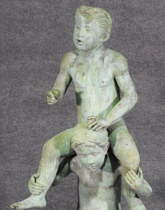 Fontaine d'extérieur en bronze signée Leonardo Rossi, bassin de 3 garçons