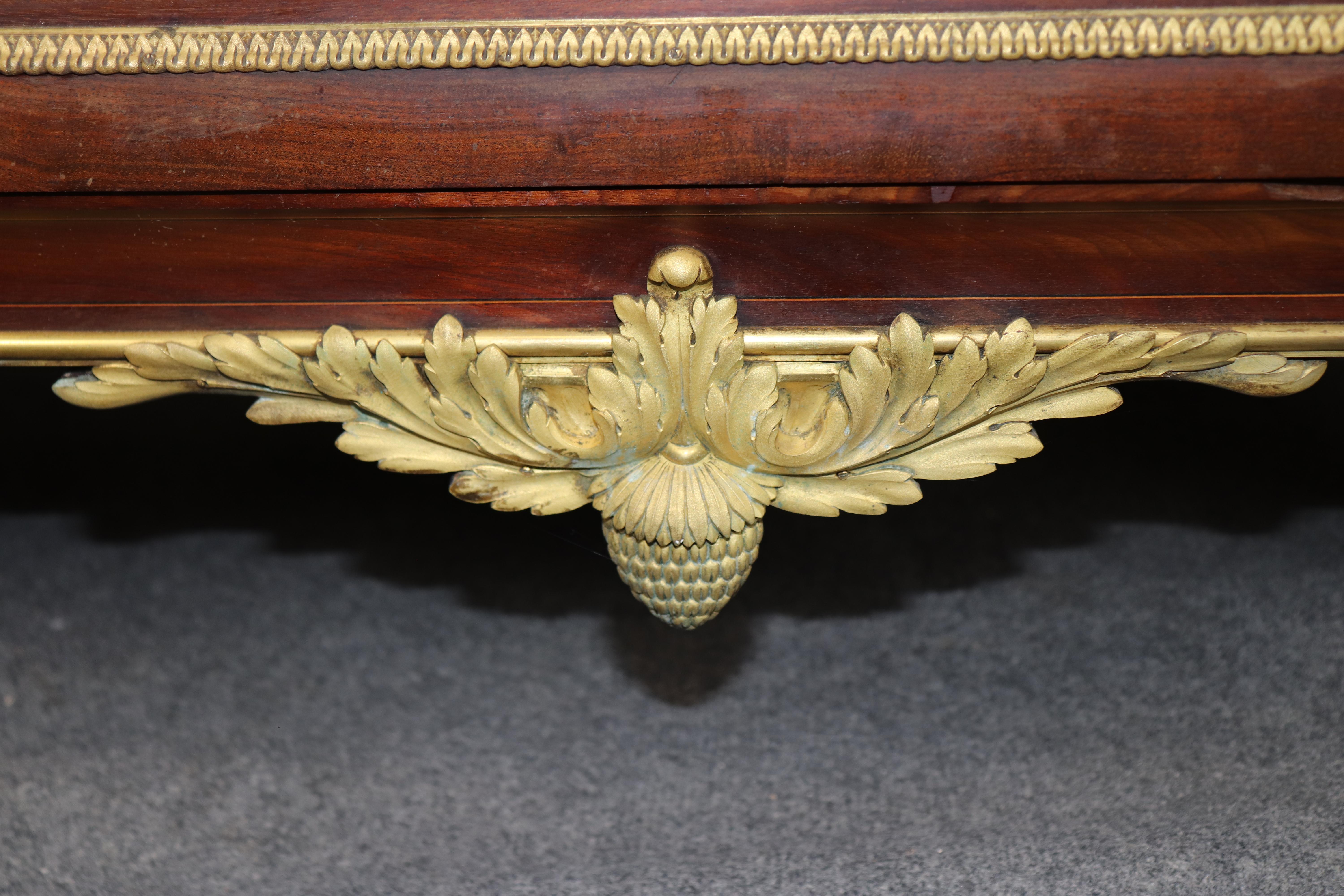Firmato Lexcellent Superb Quality Louis XV Inlaid Marble Top Commode in vendita 6