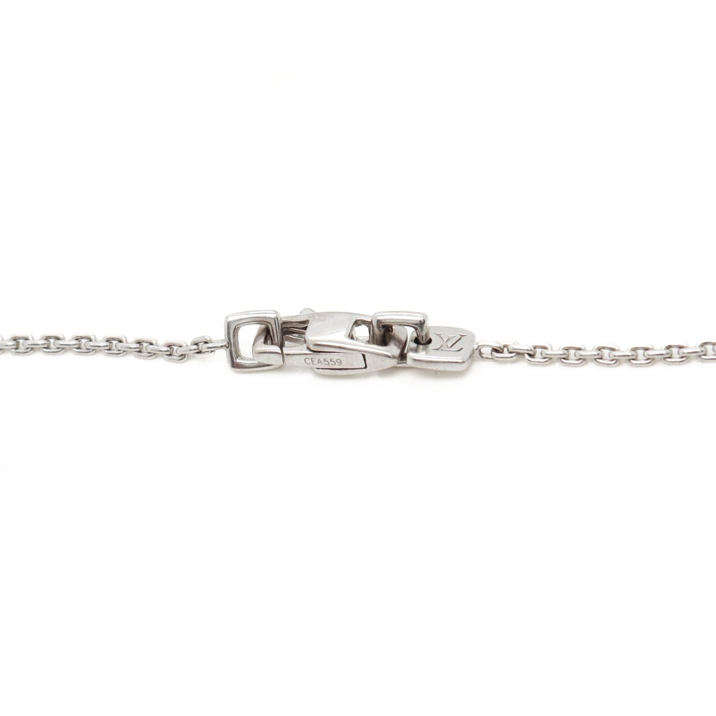 Louis Vuitton, collier pendentif Spaceman Robot en or blanc 18 carats et pierres précieuses en vente 13