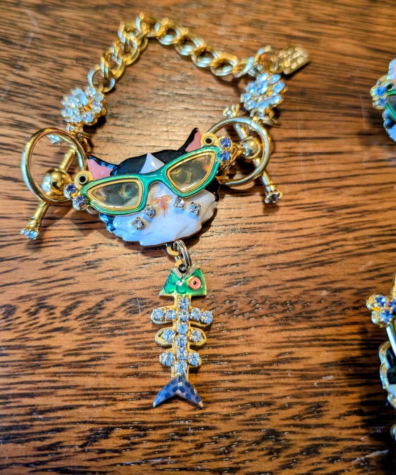Women's Signed LUNCH AT THE RITZ Kitty Cat Brooch Pin Bracelet and Earrings Vintage Set For Sale