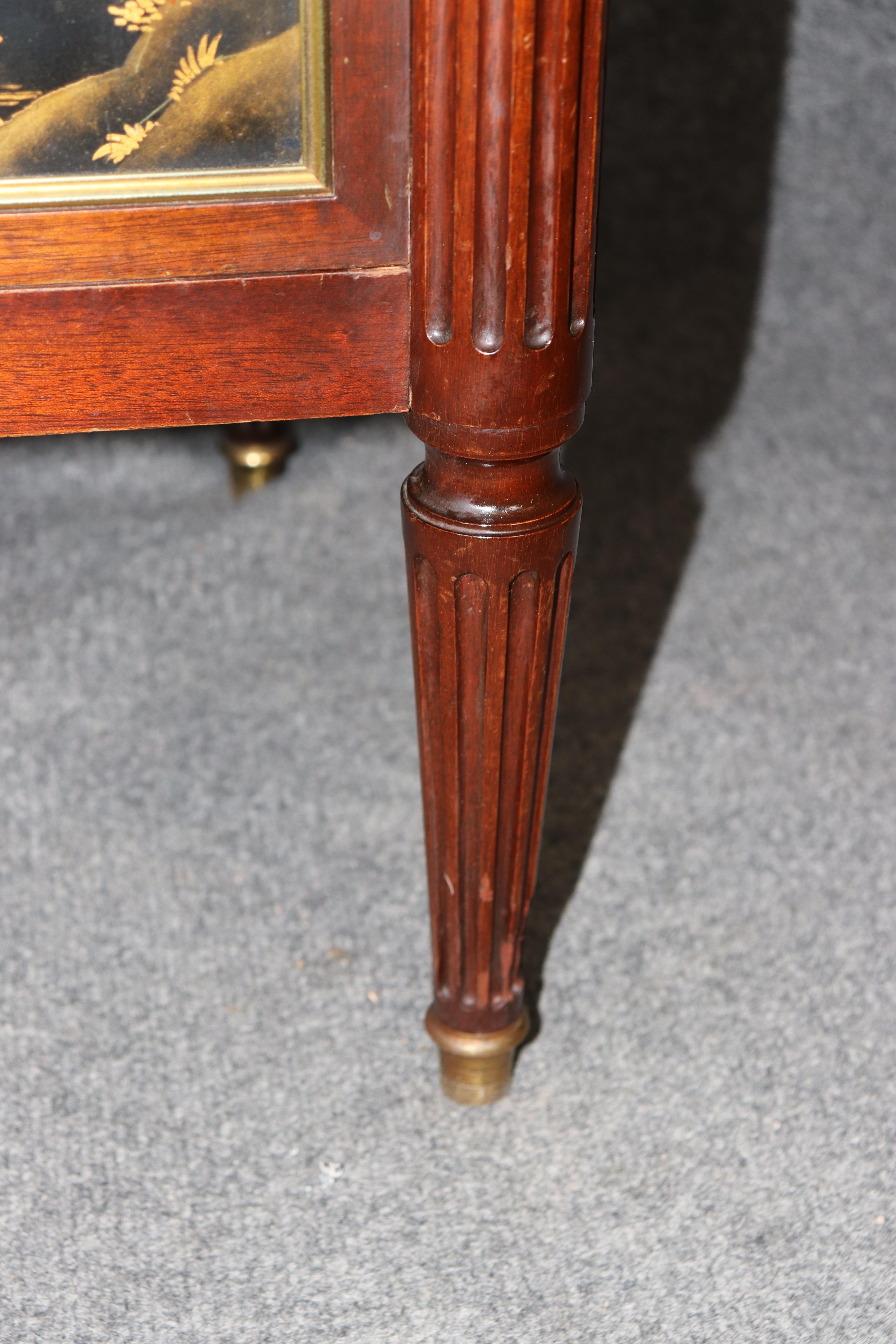 Signed Maison Jansen Brass Mounted Chinoiserie Marble Top Louis XVI Commode in vendita 2