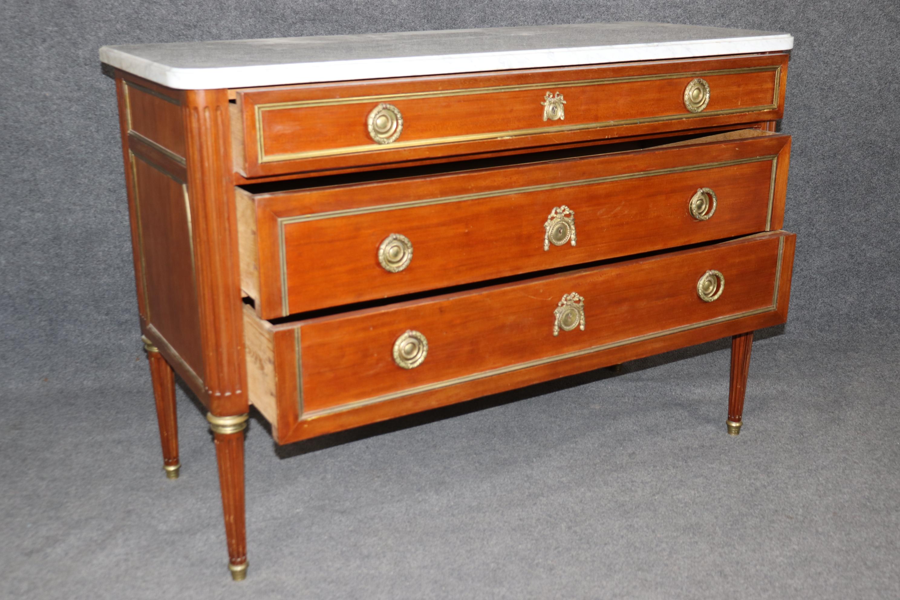 Bronze Mounted Marble Top Commode Dresser In Good Condition For Sale In Swedesboro, NJ