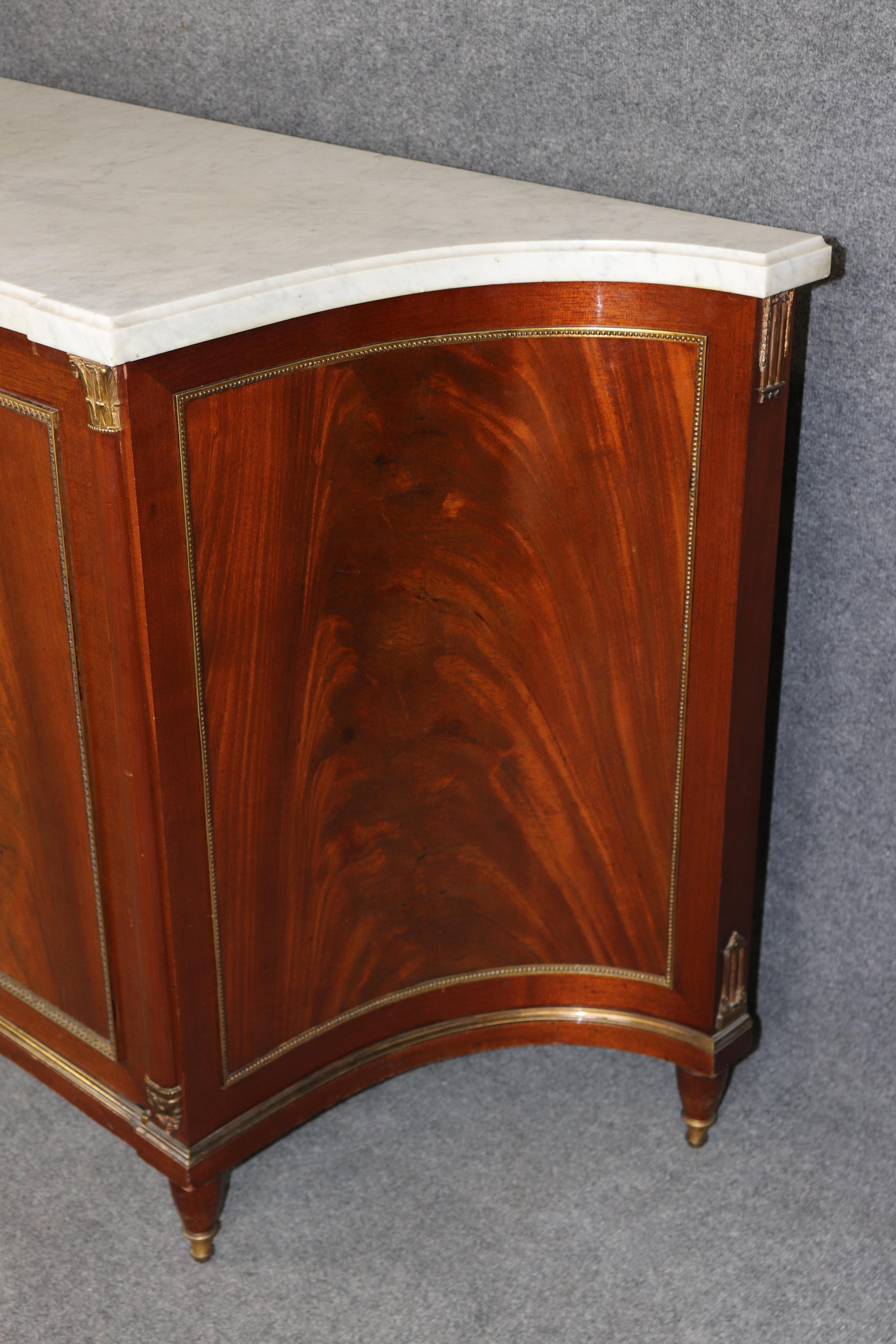 Signed Maison Jansen Carrara Shallow Marble Top Flame Mahogany Sideboard Buffet For Sale 1